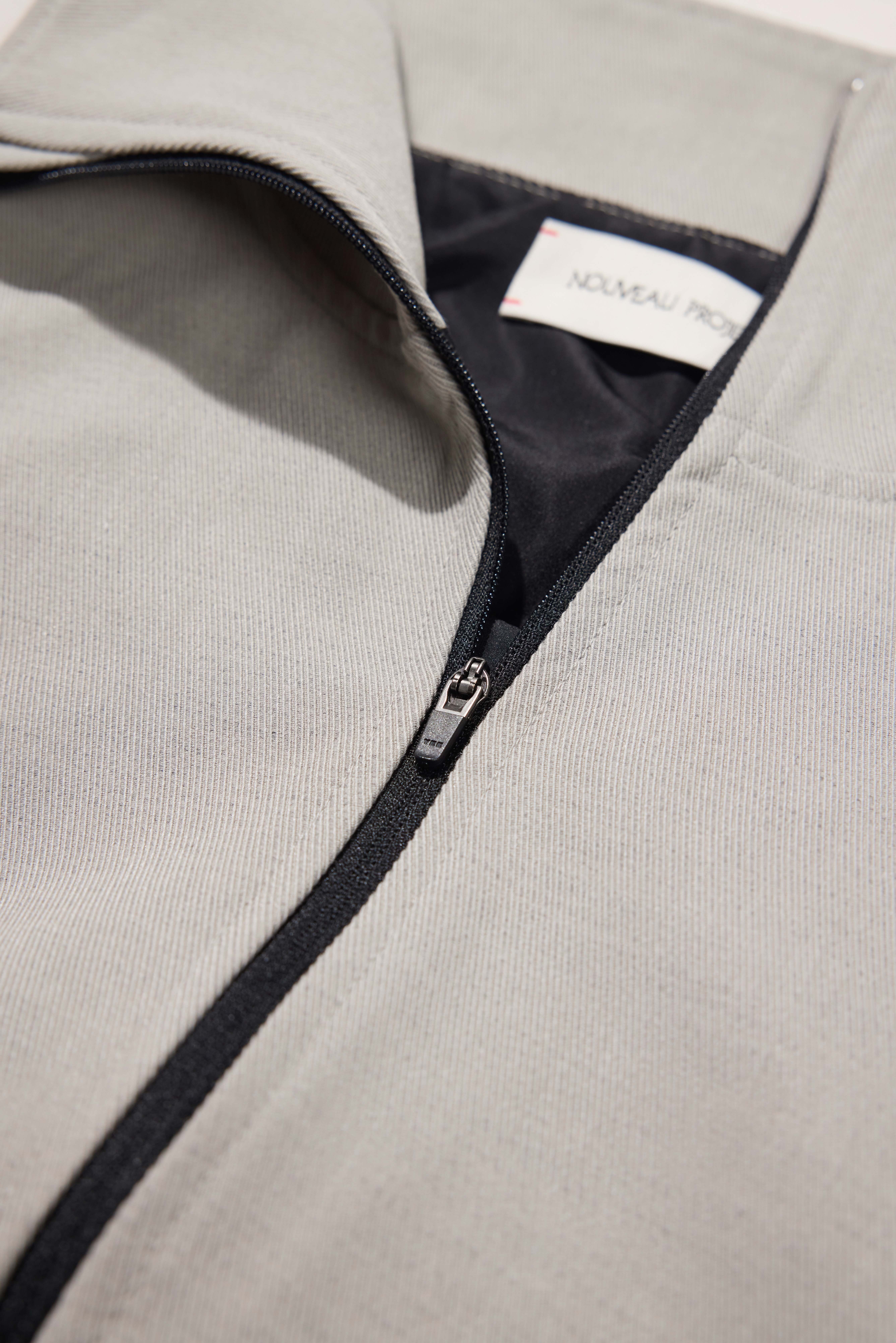 NOUVEAU PROJECT 淺米灰直條夾克