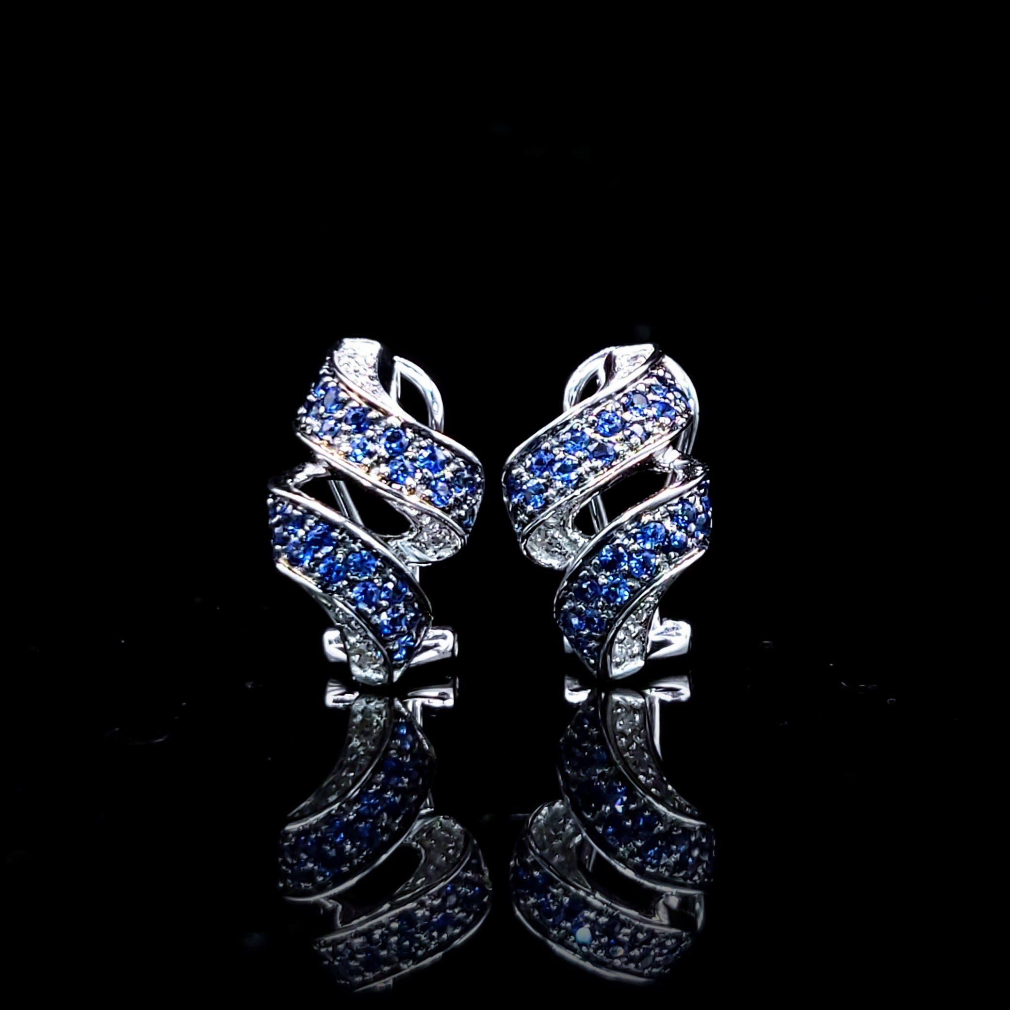 全新18K白金80份藍寶石配12份鑽石耳環