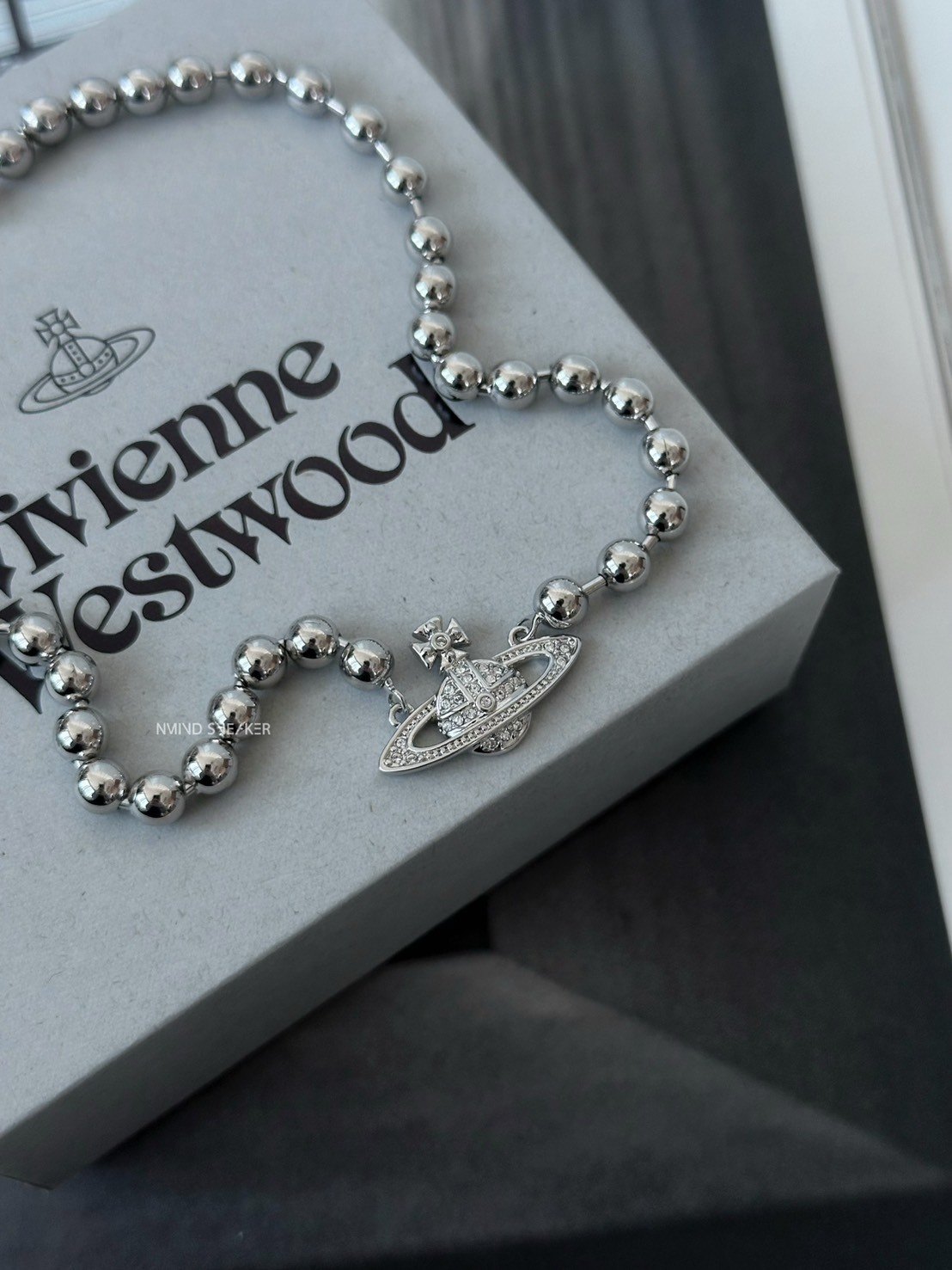 <聖誕快樂✨> Vivienne Westwood Thames 滿鑽星球銀珠項鍊