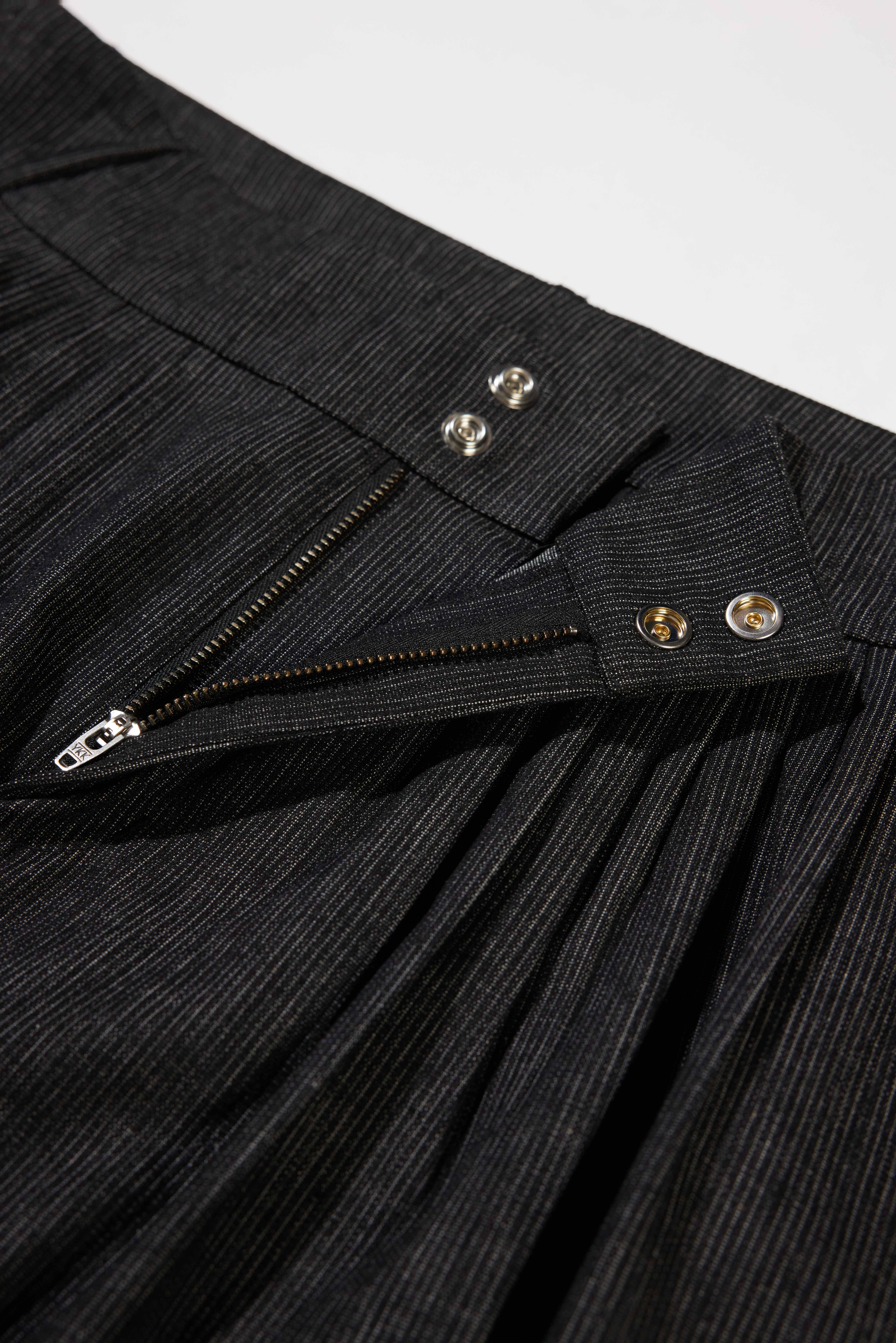 NOUVEAU PROJECT 彎刀型長褲 黑