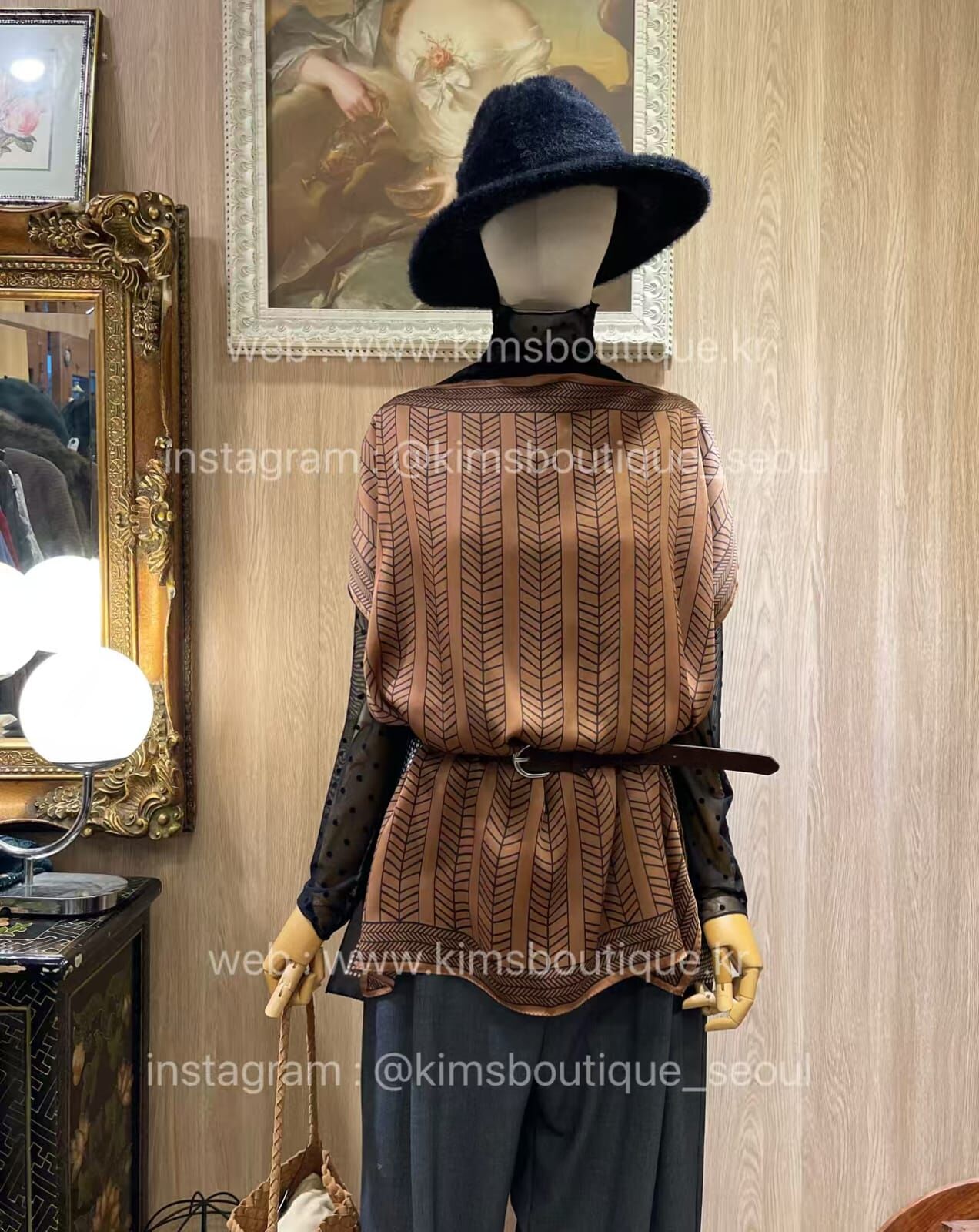 KM5211 兩面穿圖案印花披肩