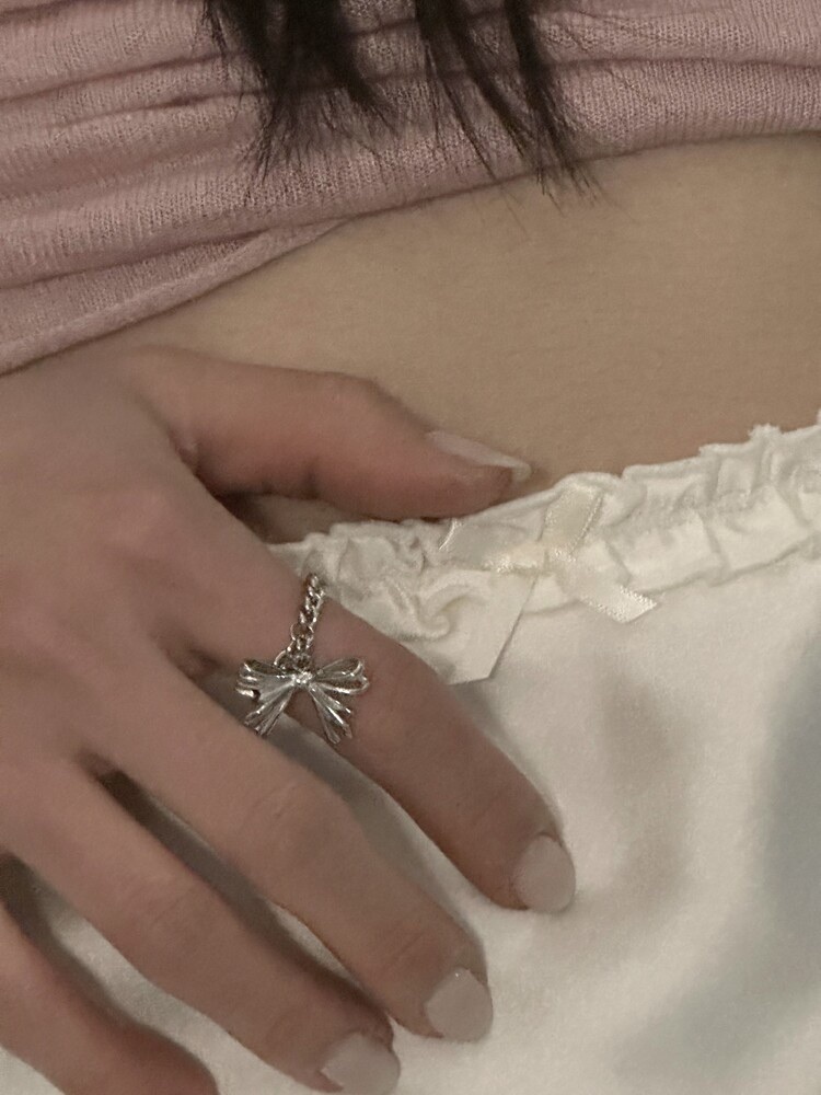 OFUSE - ribbon chain ring