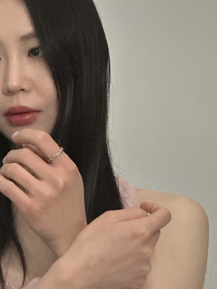 OFUSE - heart knot ring