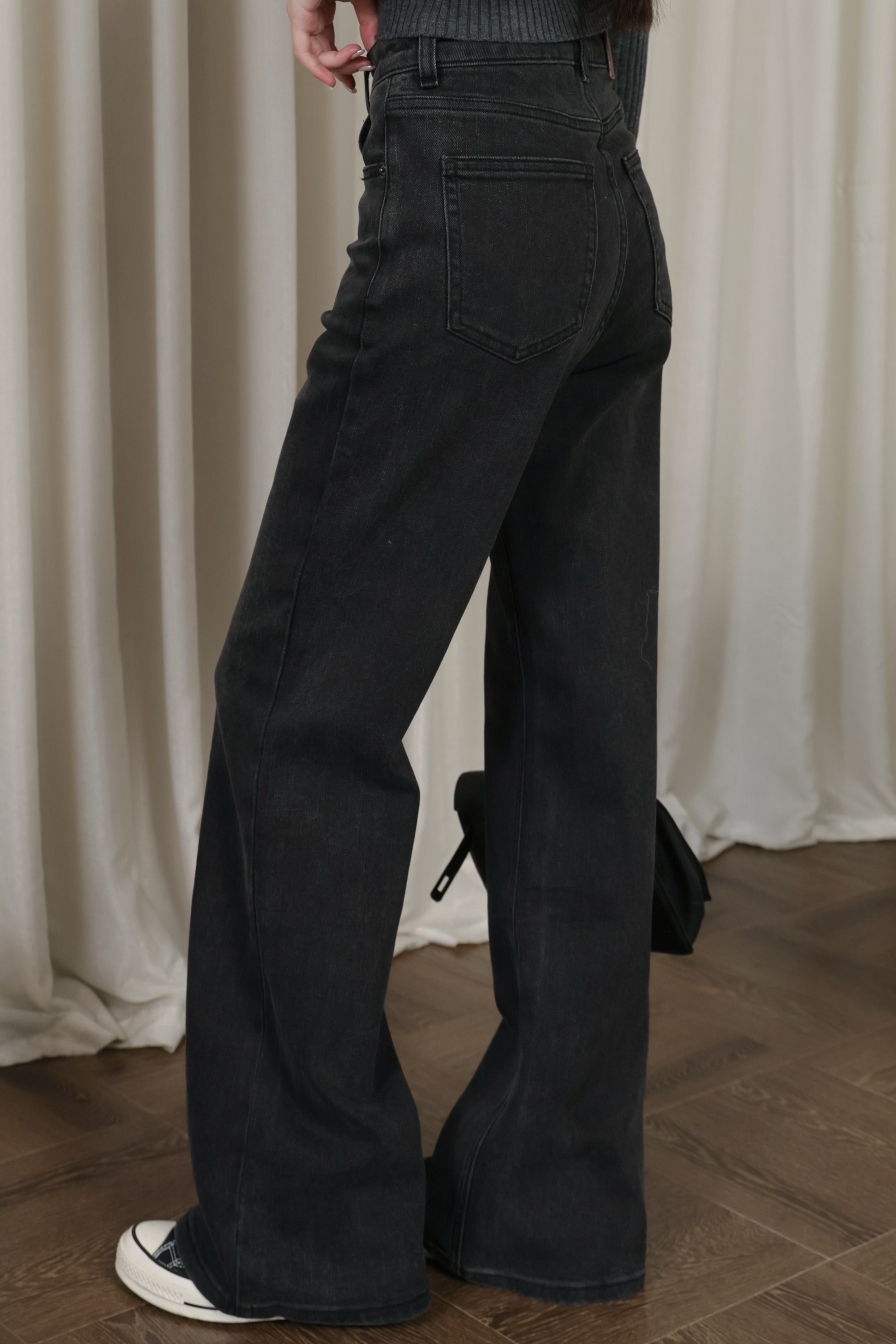 （現貨）碳灰色直筒長腿褲 N33