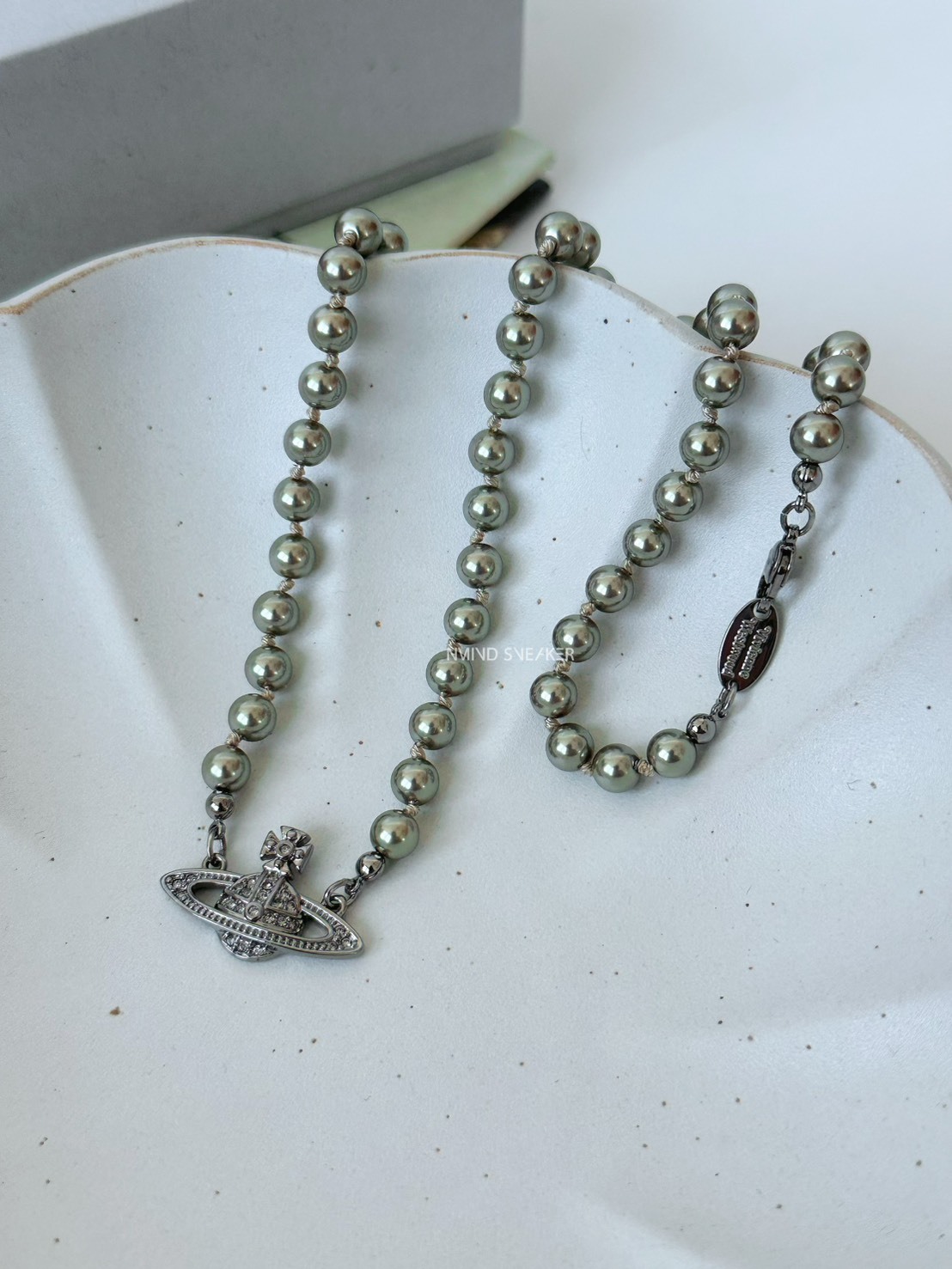 <快速出貨> Vivienne Westwood Man. MINI BAS RELIEF 古銅珍珠項鍊