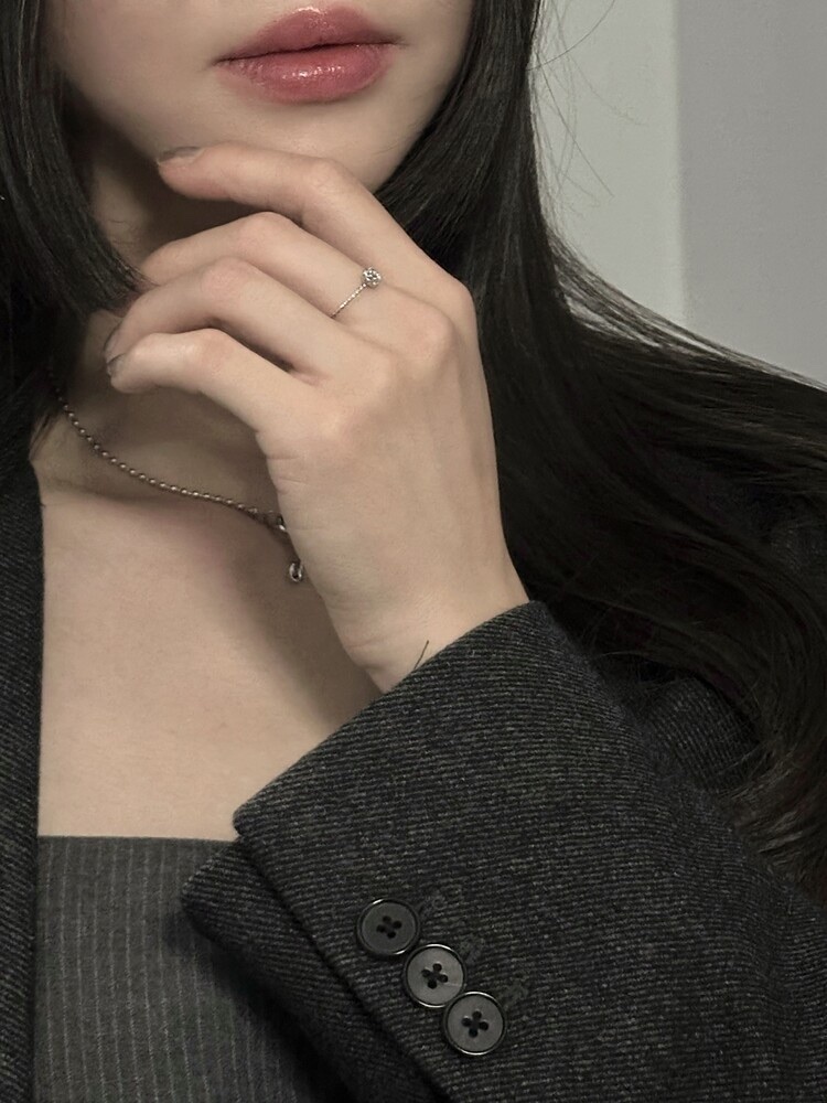 OFUSE - mini rose ring