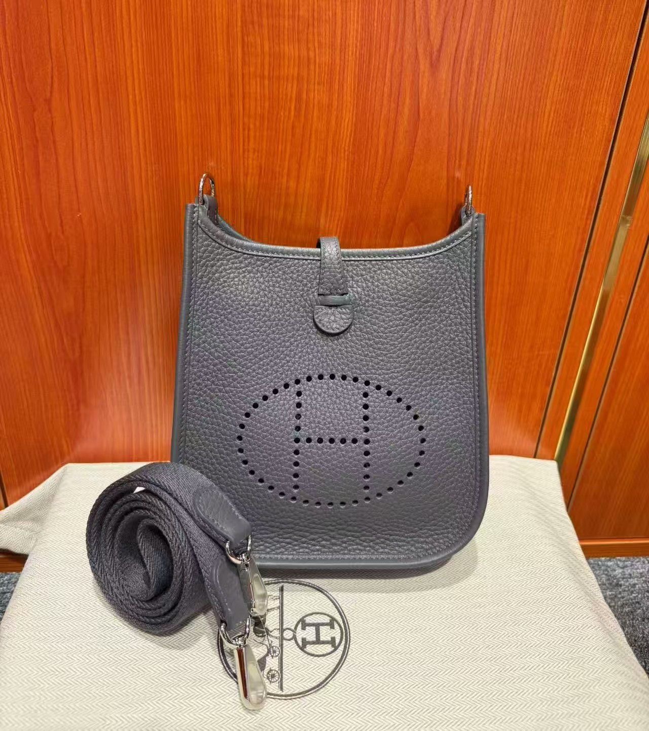 Evelyne mini H0 gris misty ck tc W  (一代：肩帶長105cm)