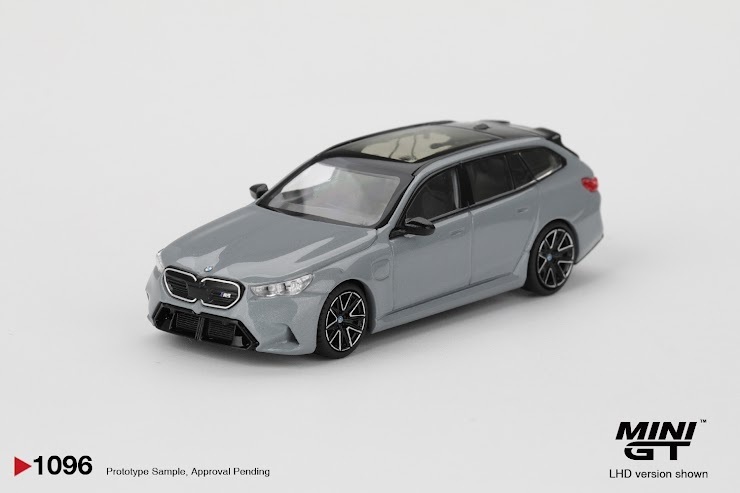 PO-$80 * MINI GT * 1:64 1096 BMW M5 Touring (G99) Brooklyn Grey Metallic RHD