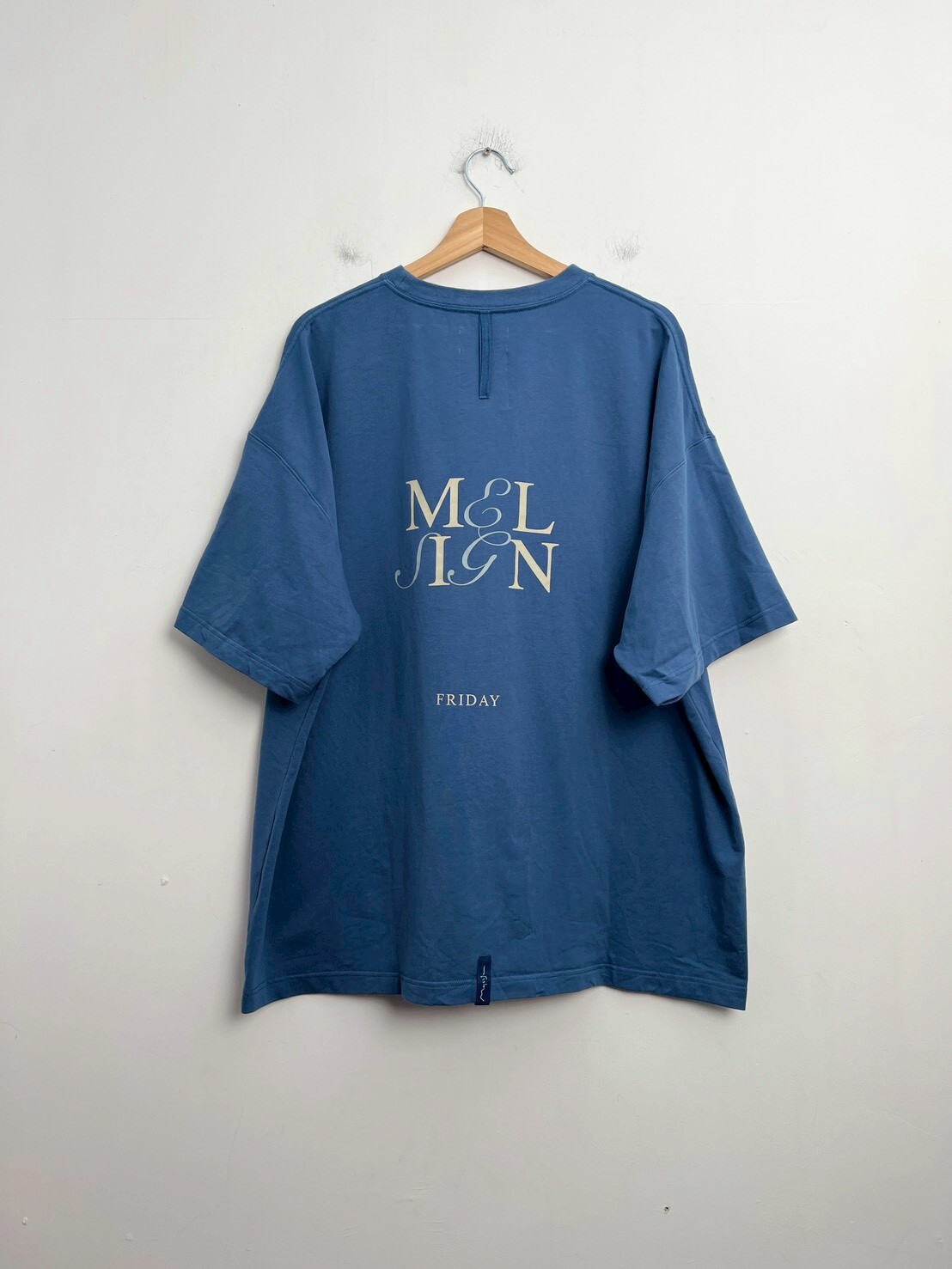 MELSIGN - Fri. Calm Tee SIZE XL