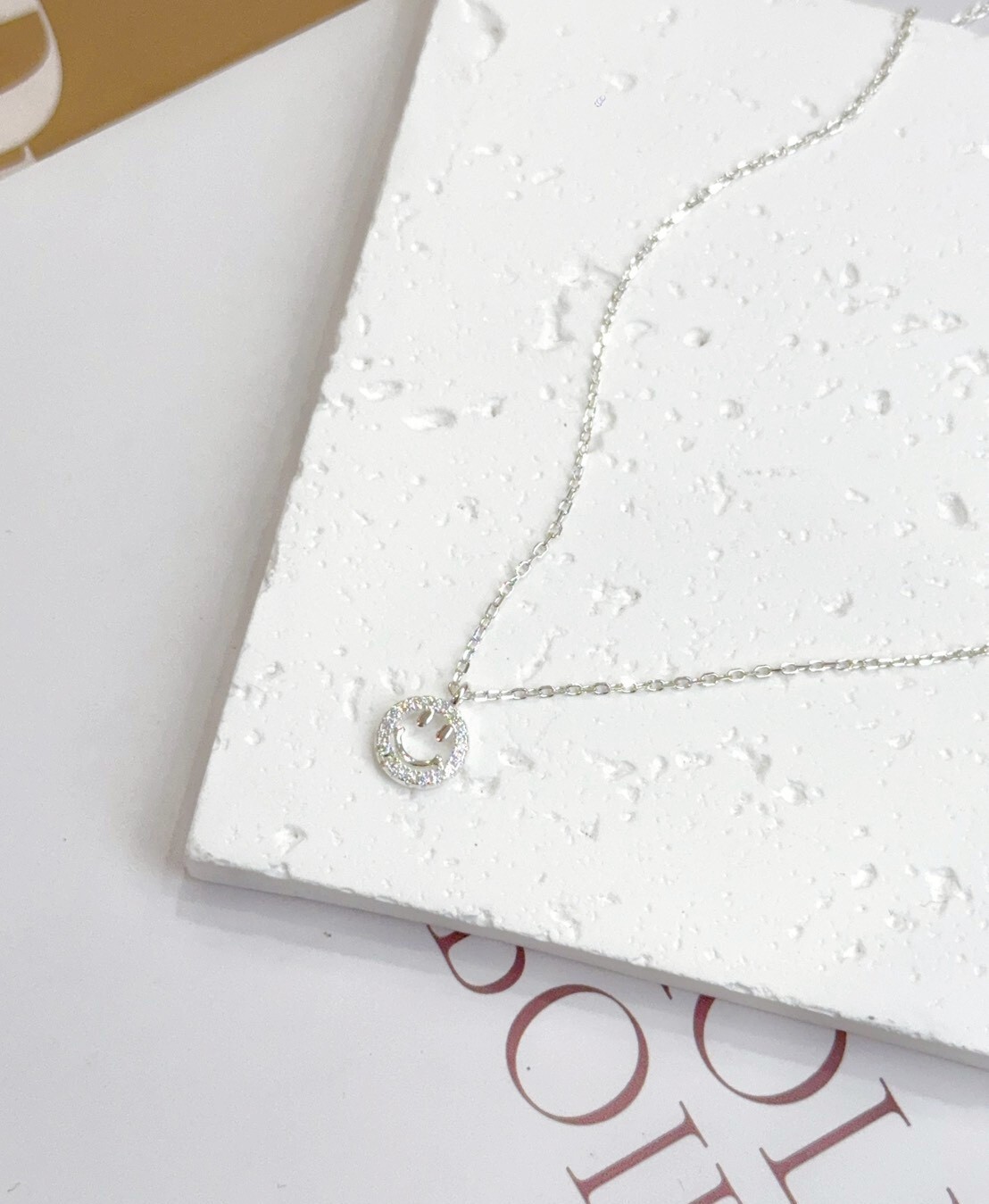 滿鑽微笑純銀項鍊