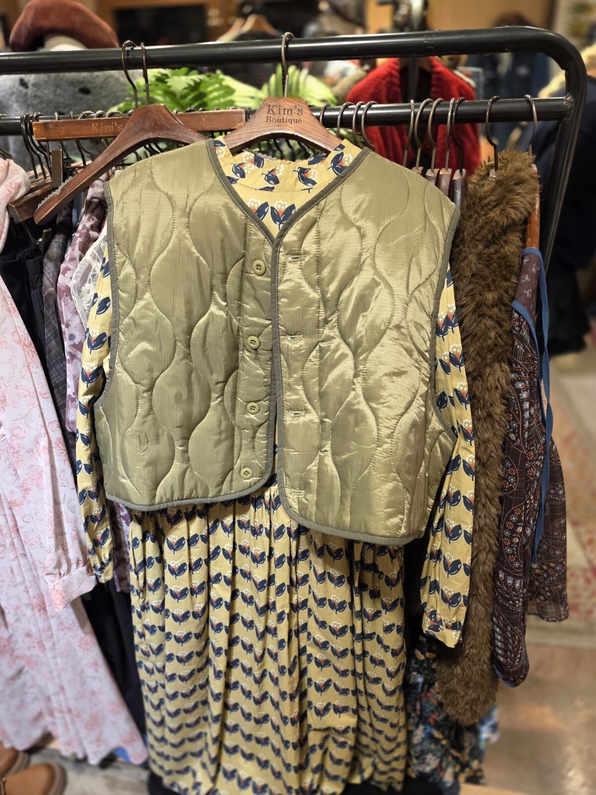 KM5263 肝裝圓領鈕扣背心