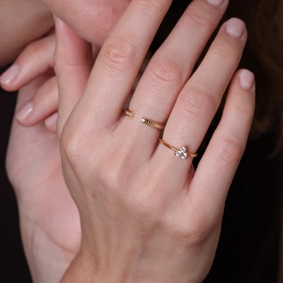 1WK0708-319 WAEKURA Ring Lya Gold (A-LX-E)