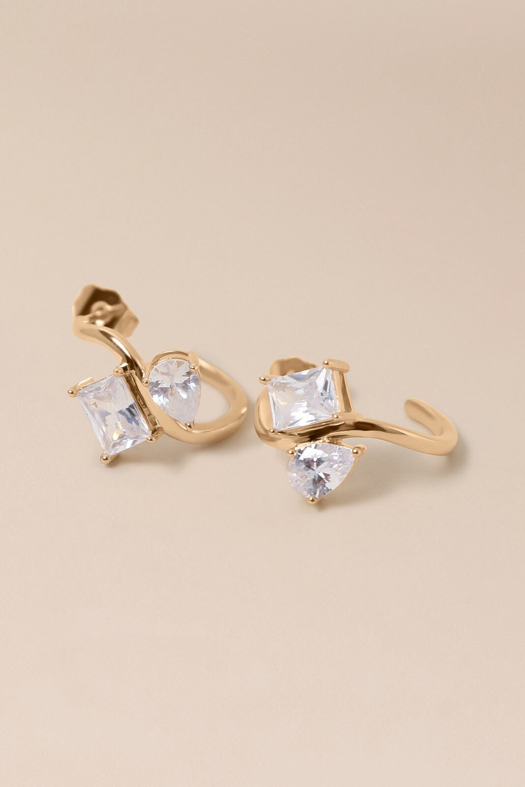 Waekura Earrings Gio (WA101)