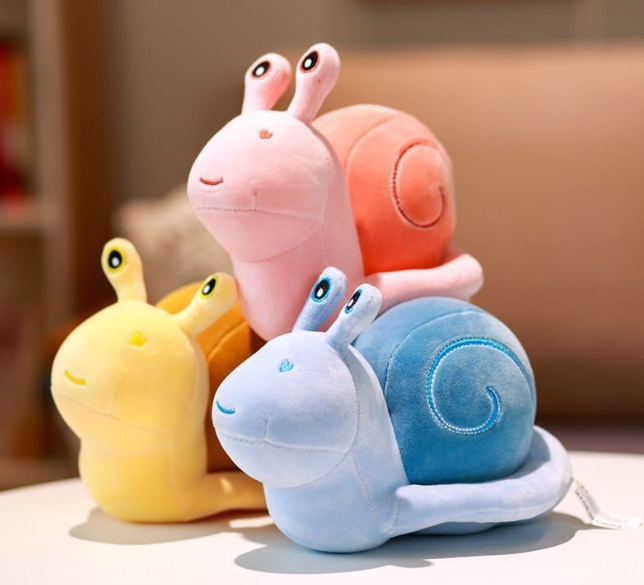 日常 萌趣蜗牛公仔摆件