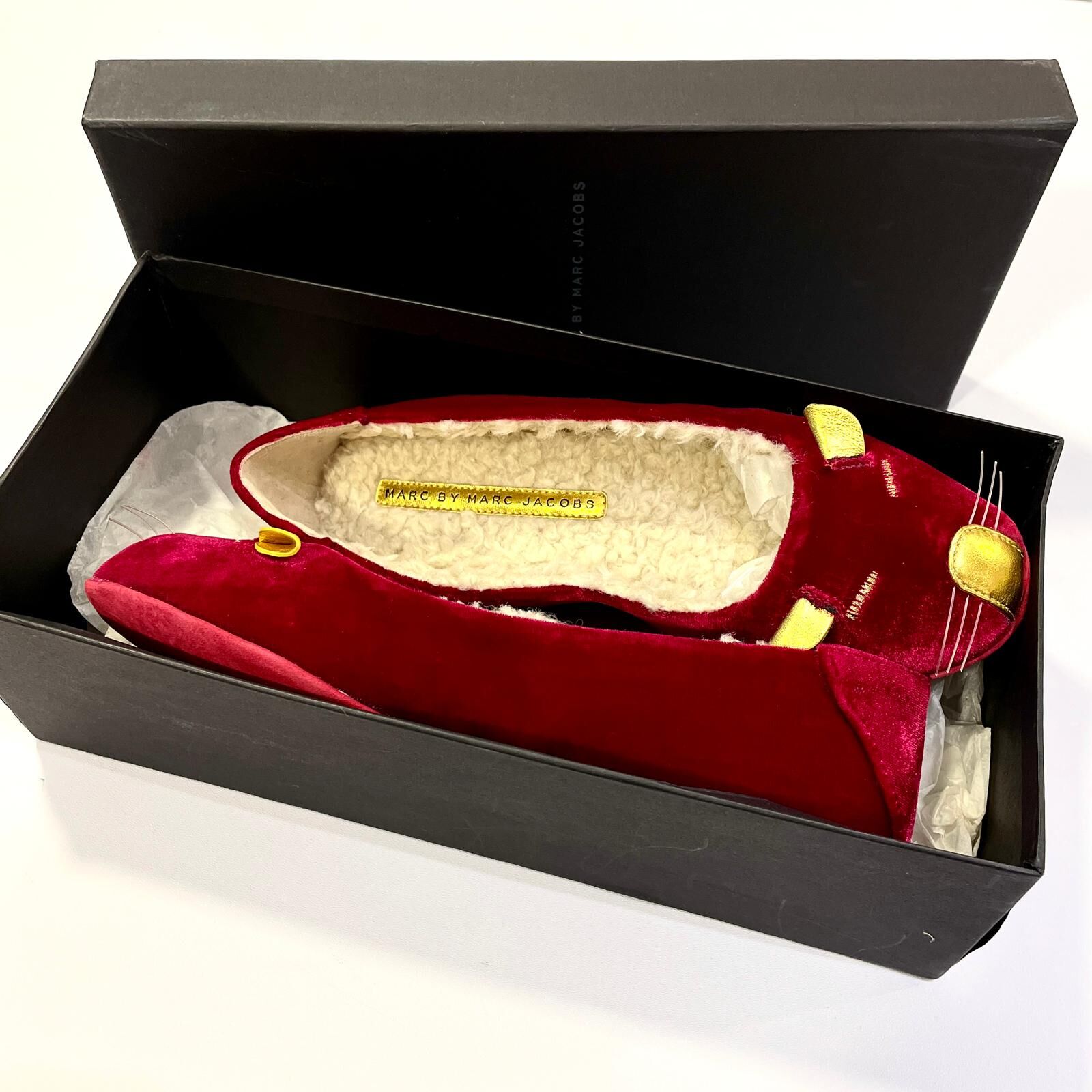 只有35碼~超級筍價!!! 全新MARC JACOBS芭蕾平底鞋 酒紅色天鵝絨貓咪 #香榭站正品