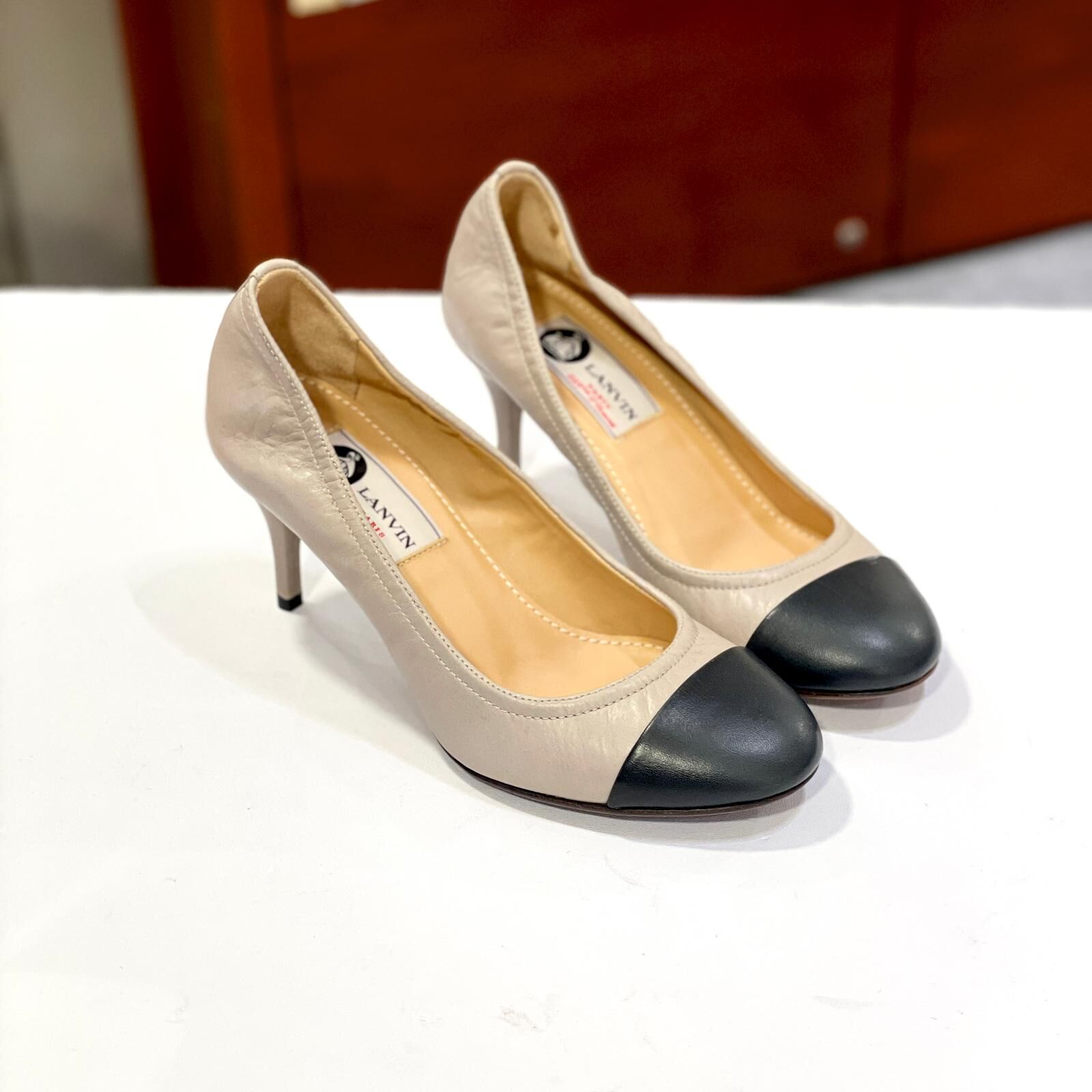 只有35碼~全球最抵!!! 全新LANVIN SHOES, 香檳色/黑色小牛皮,浪凡高跟鞋 #香榭站正品