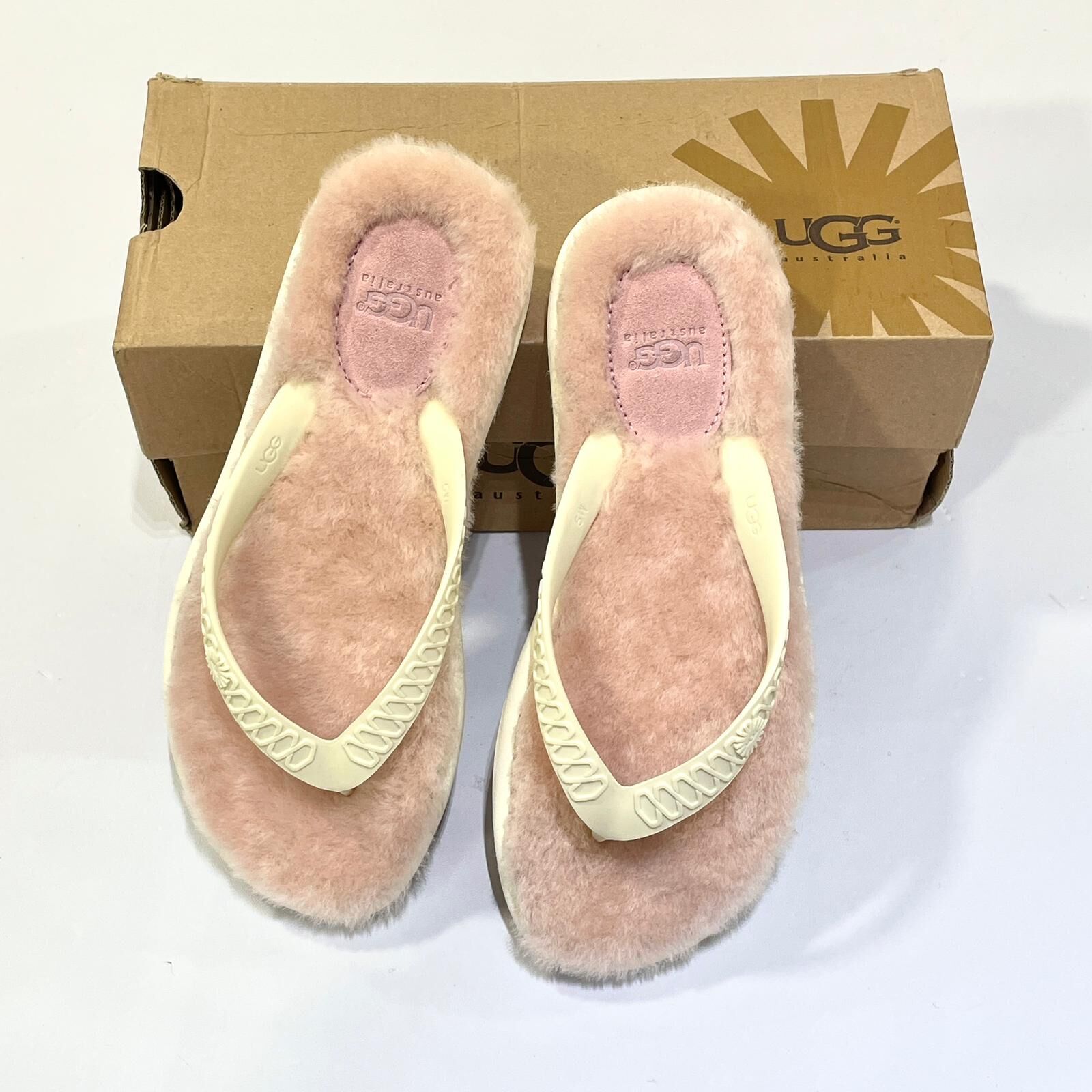 只有35碼~超級筍價!!! 全新UGG粉色毛絨人字拖 Fluffie Flip Flop #香榭站正品