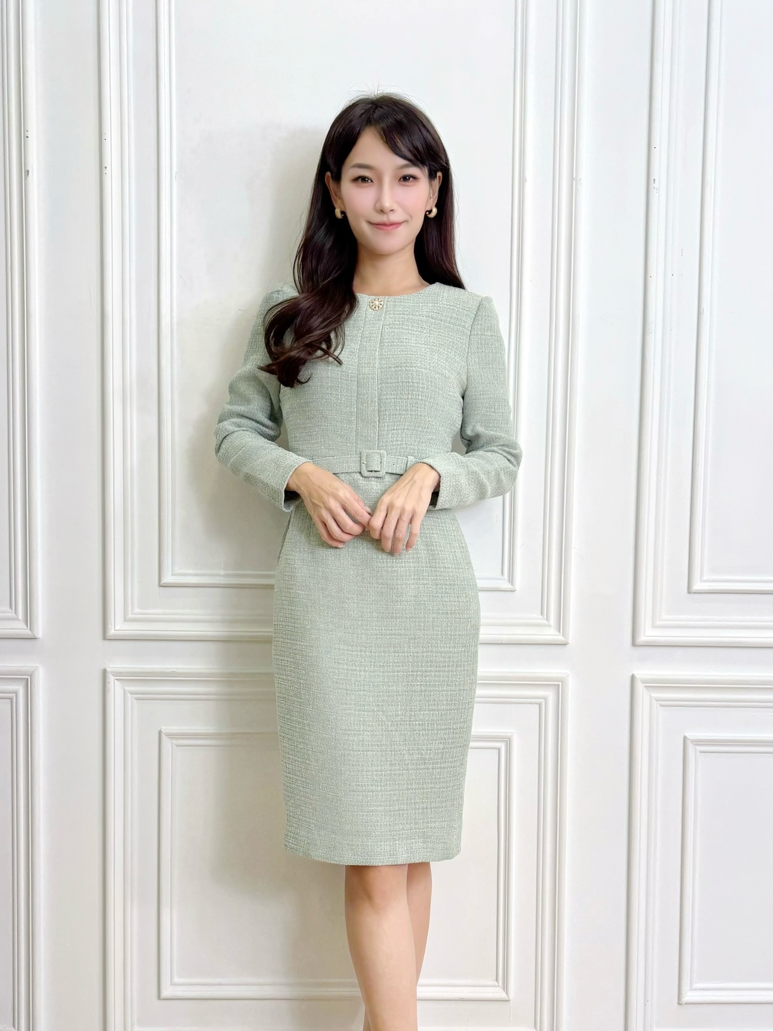 珍珠釦圓領織紋長袖洋裝