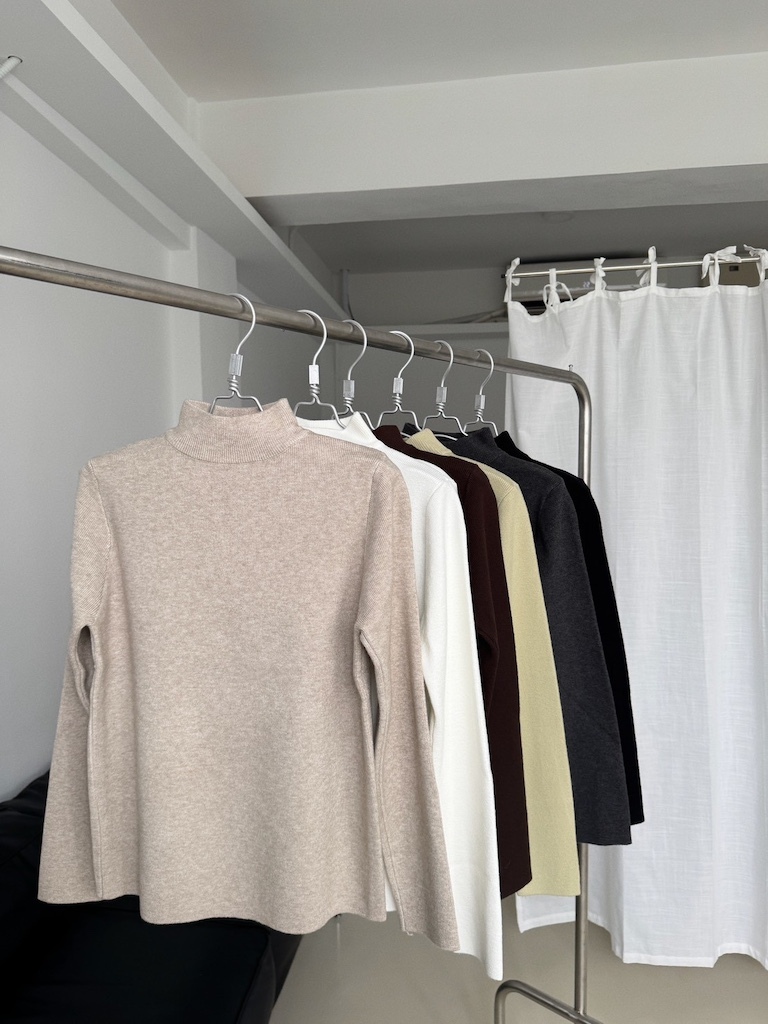 包色包起來小立領厚磅針織內搭上衣