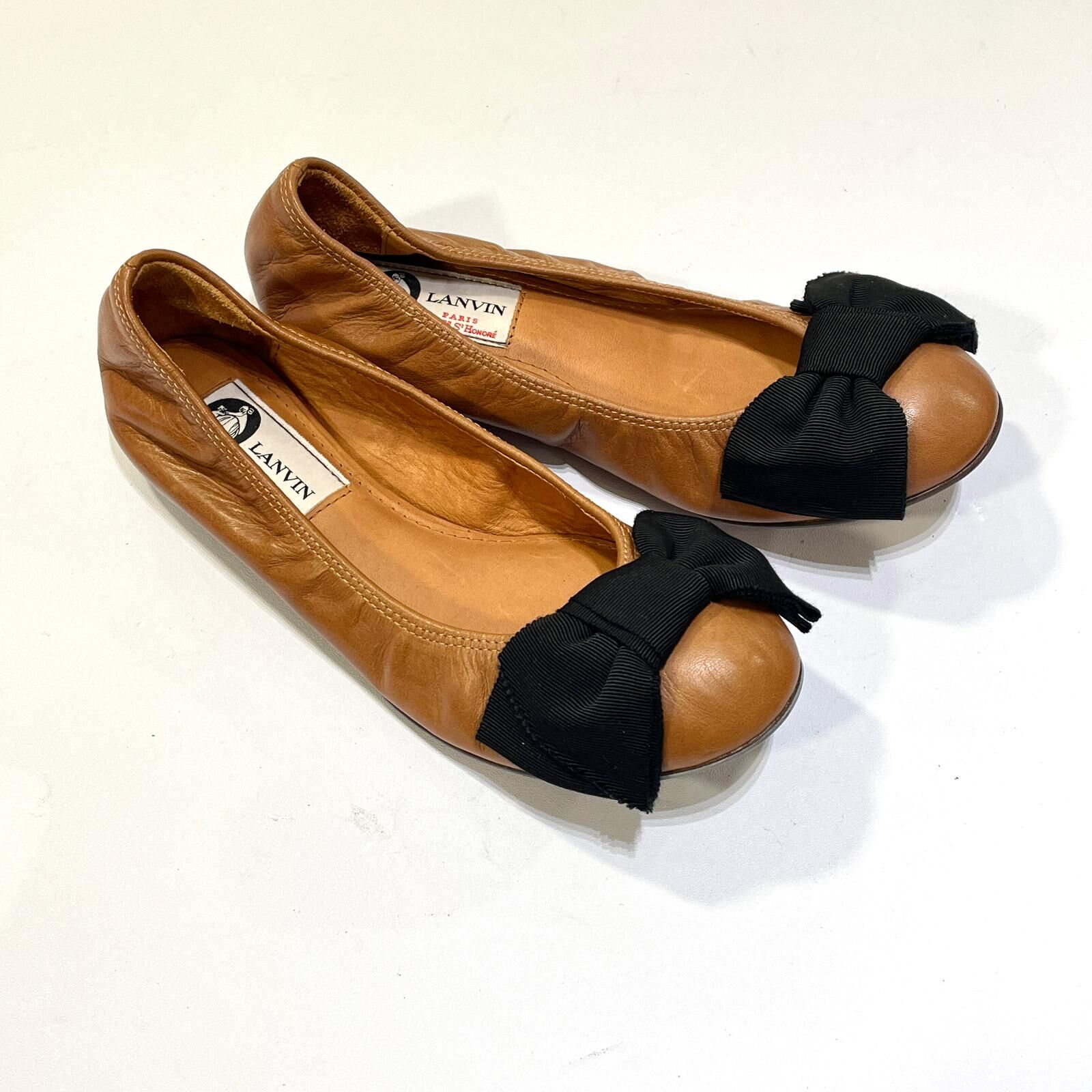 只有35碼~全球最抵!!! 全新LANVIN FLAT SHOES, 啡色小牛皮,黑色蝴蝶結, 浪凡平底鞋,芭蕾舞鞋 #香榭站正品