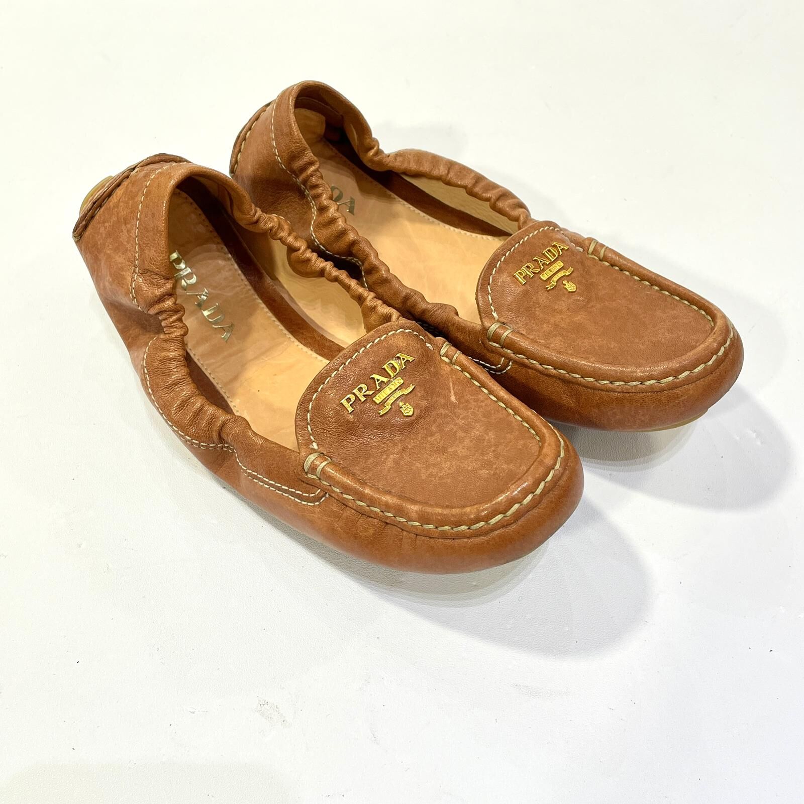 只有35碼~全球最抵!!! 全新PRADA FLAT SHOES, 棕色做舊小牛皮樂福鞋, 普拉達平底鞋-芭蕾舞鞋, #香榭站正品