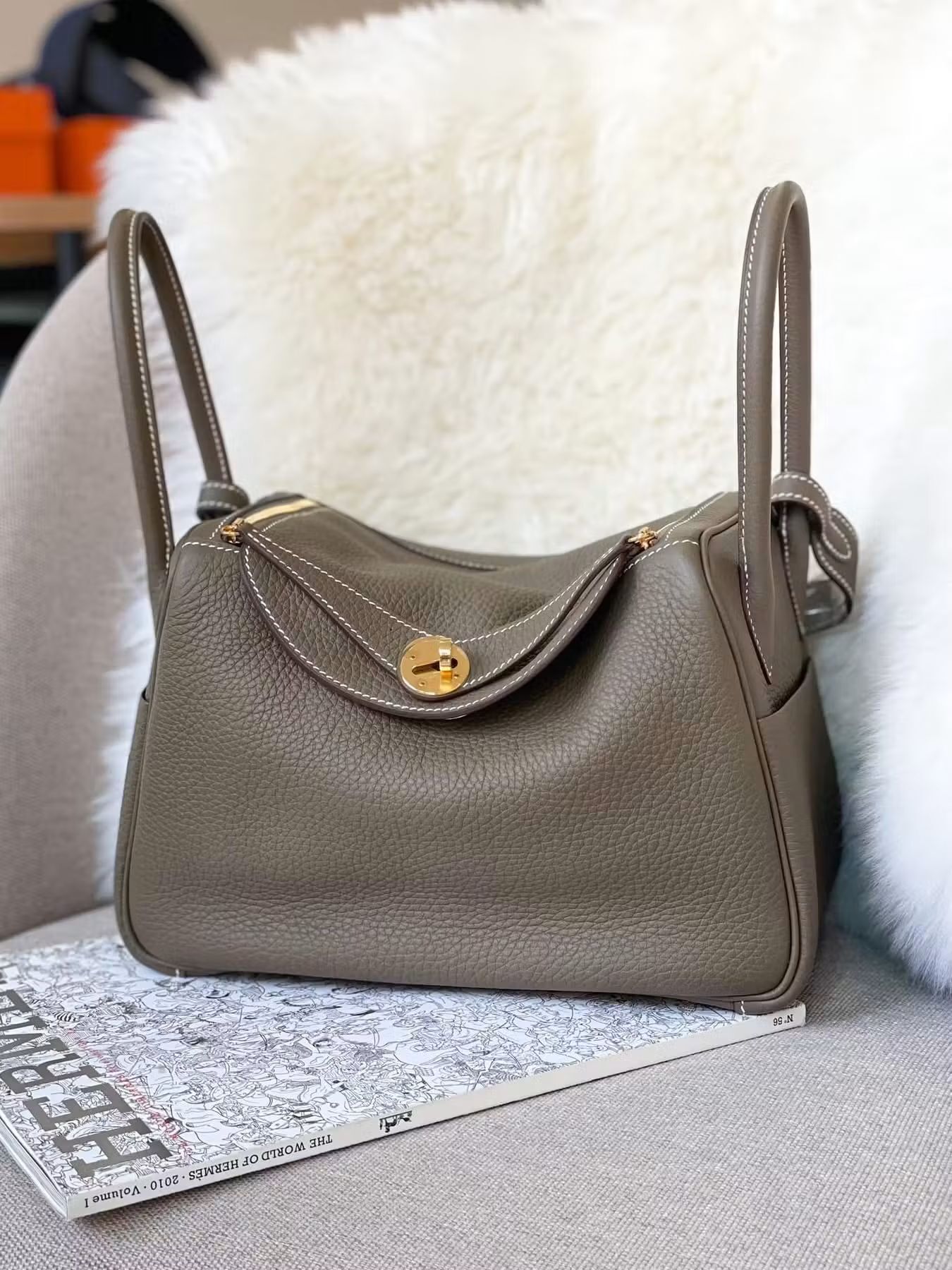 Hermès Lindy26 TC Leather  Etoupe GHW HK8x,xxx 詳情請PM我哋 (HK$2,000 訂金)