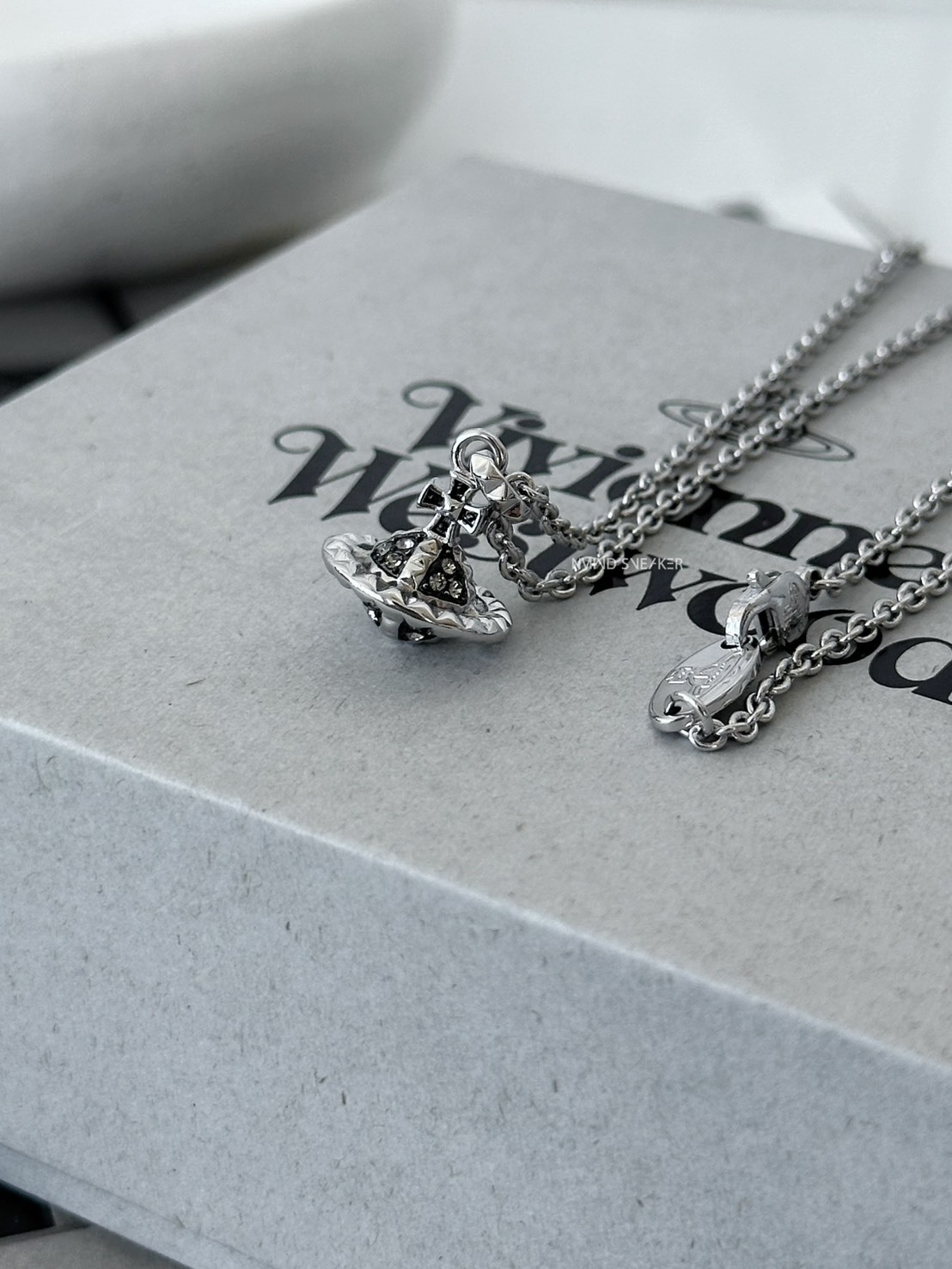 <聖誕快樂✨> Vivienne Westwood MAN. MAYFAIR ORB 黑鑽星球項鍊