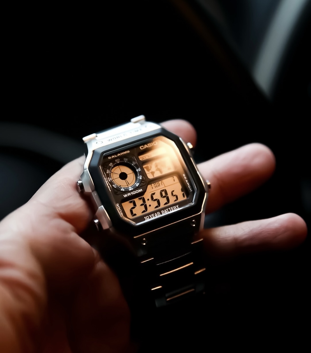 代購-<1000元左右交換禮物>CASIO VINTAGE 簡約運動防水復古 石英機芯 不鏽鋼錶帶