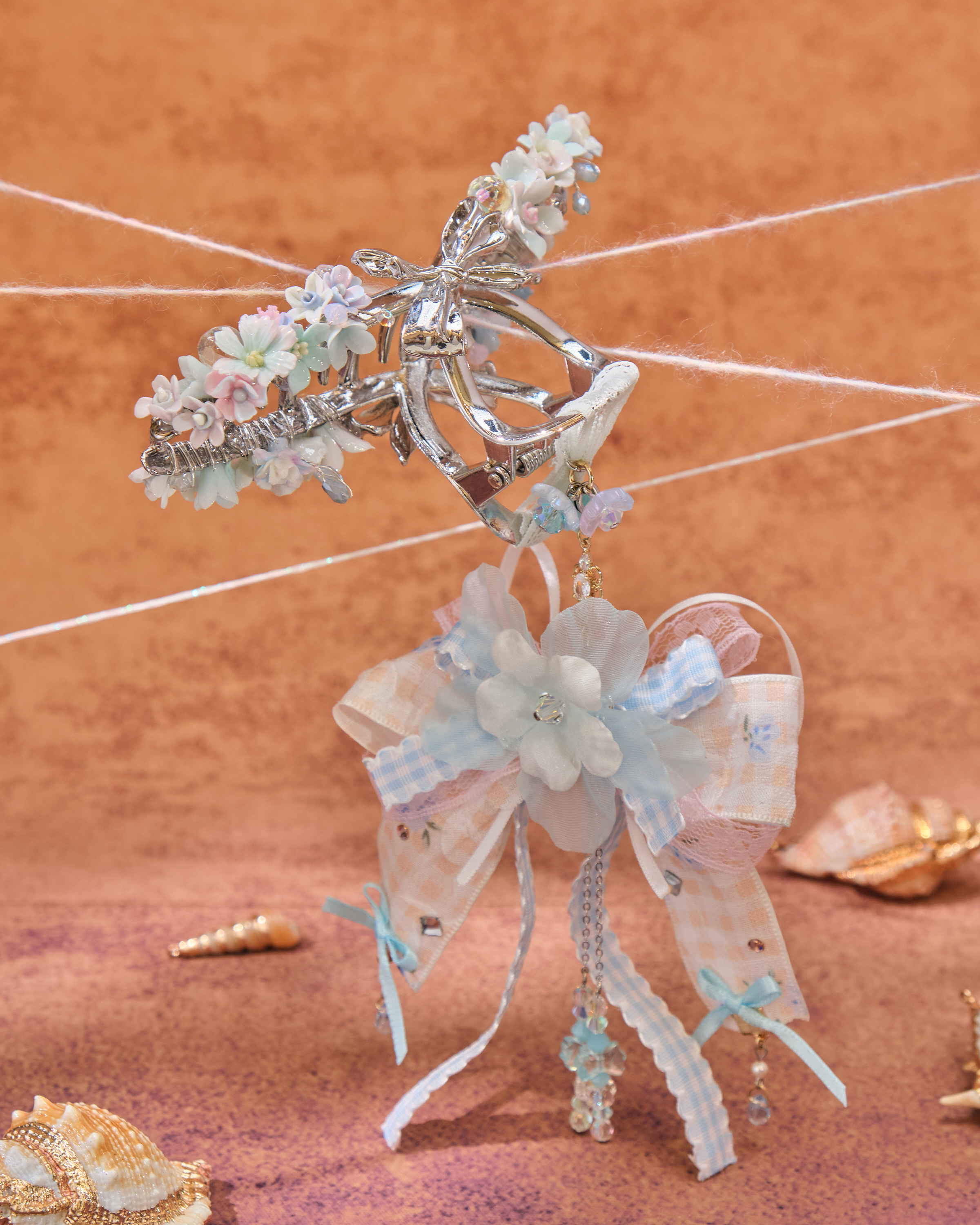 13055 Elegant Flower Language Shark Clip with Detachable Bow