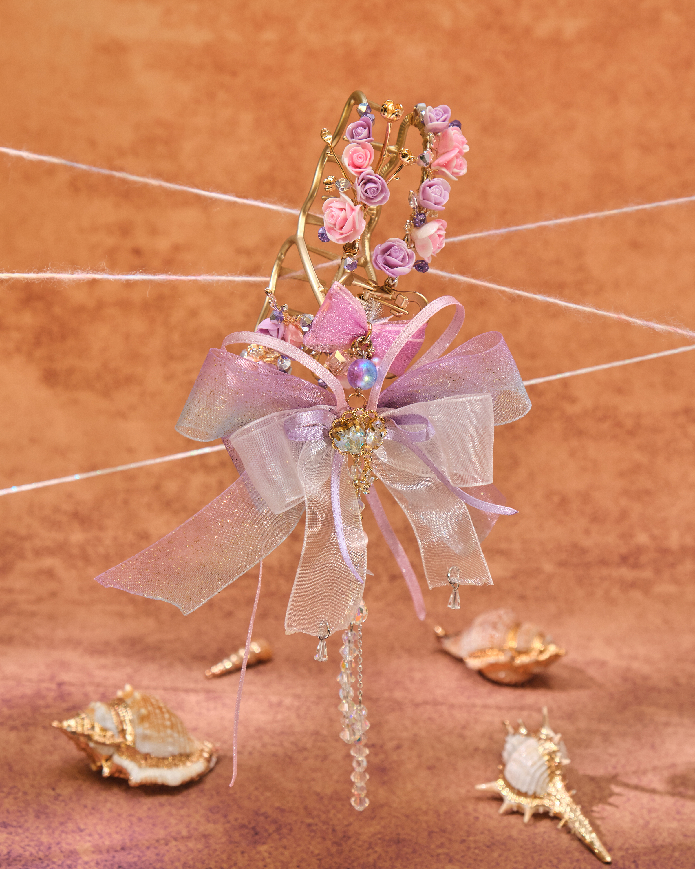 13054 Elegant Flower Language Shark Clip with Detachable Bow