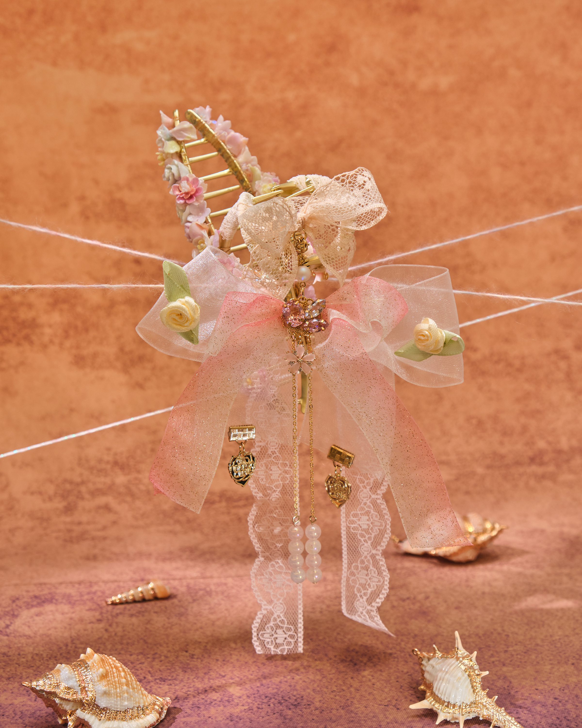 13056 Elegant Flower Language Shark Clip with Detachable Bow