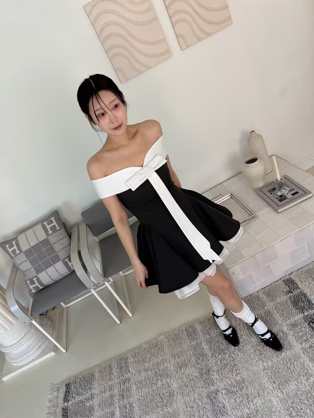 白蝴蝶結一字露肩禮服洋裝