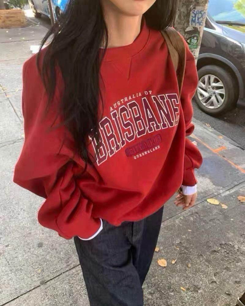 【休閒時髦的復古美式字母造型大學tee】（現貨）