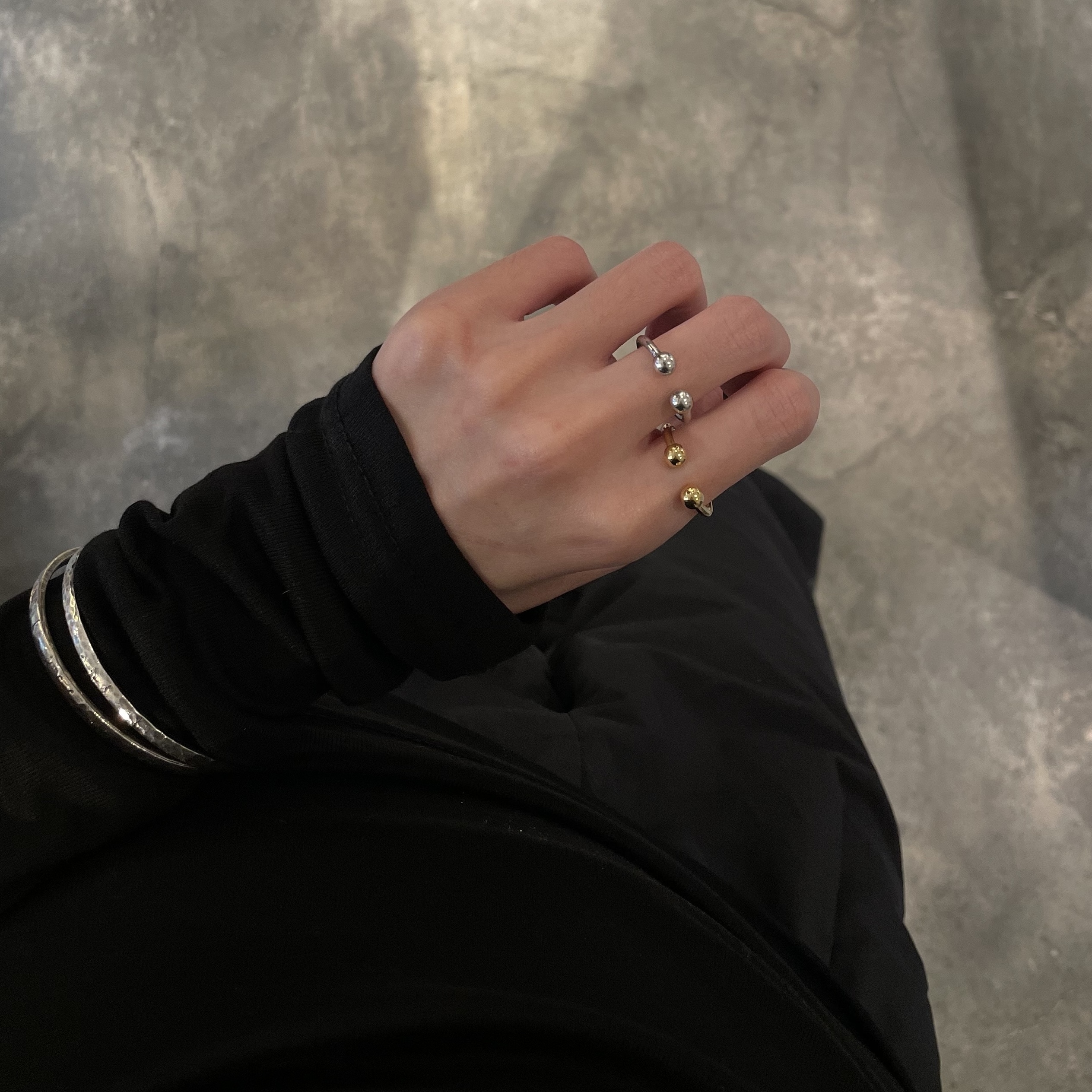 HELLES-PIERCING戒指