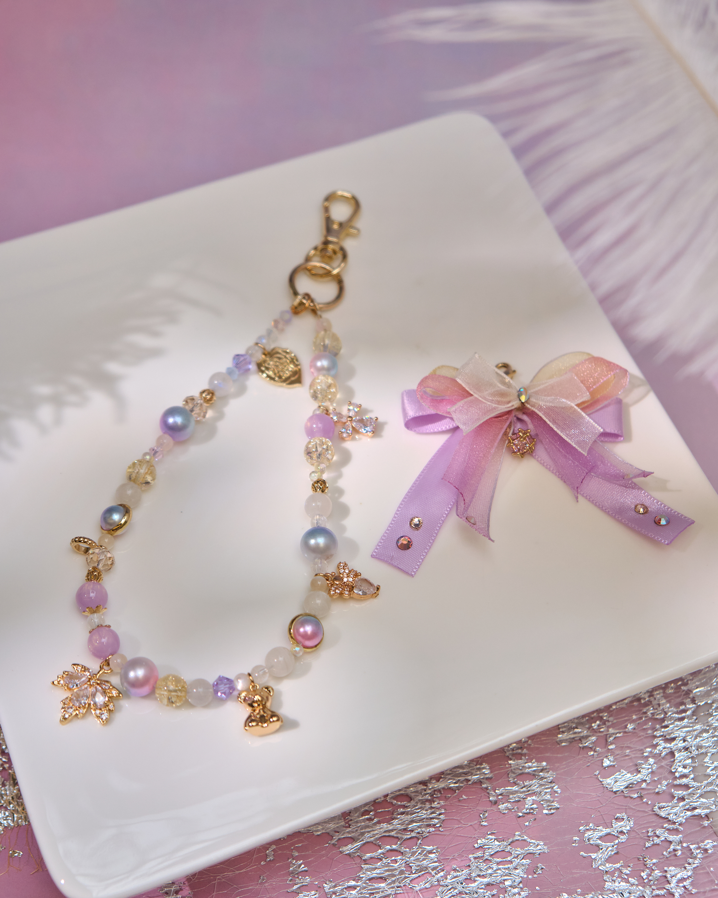 13004 Harajuku Resin Bead Short Phone Strap with Detachable Bow