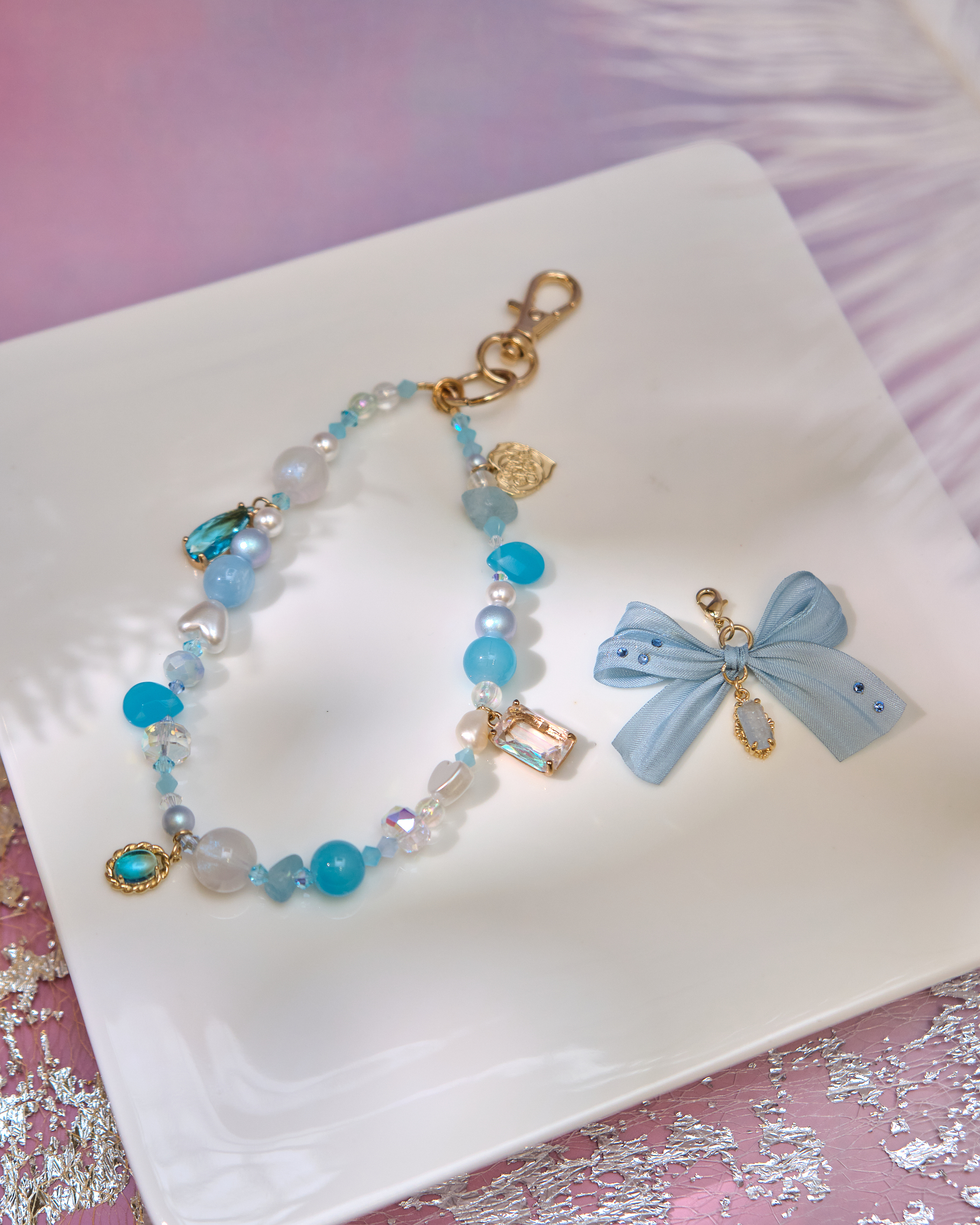 13003 Harajuku Resin Bead Short Phone Strap with Detachable Bow