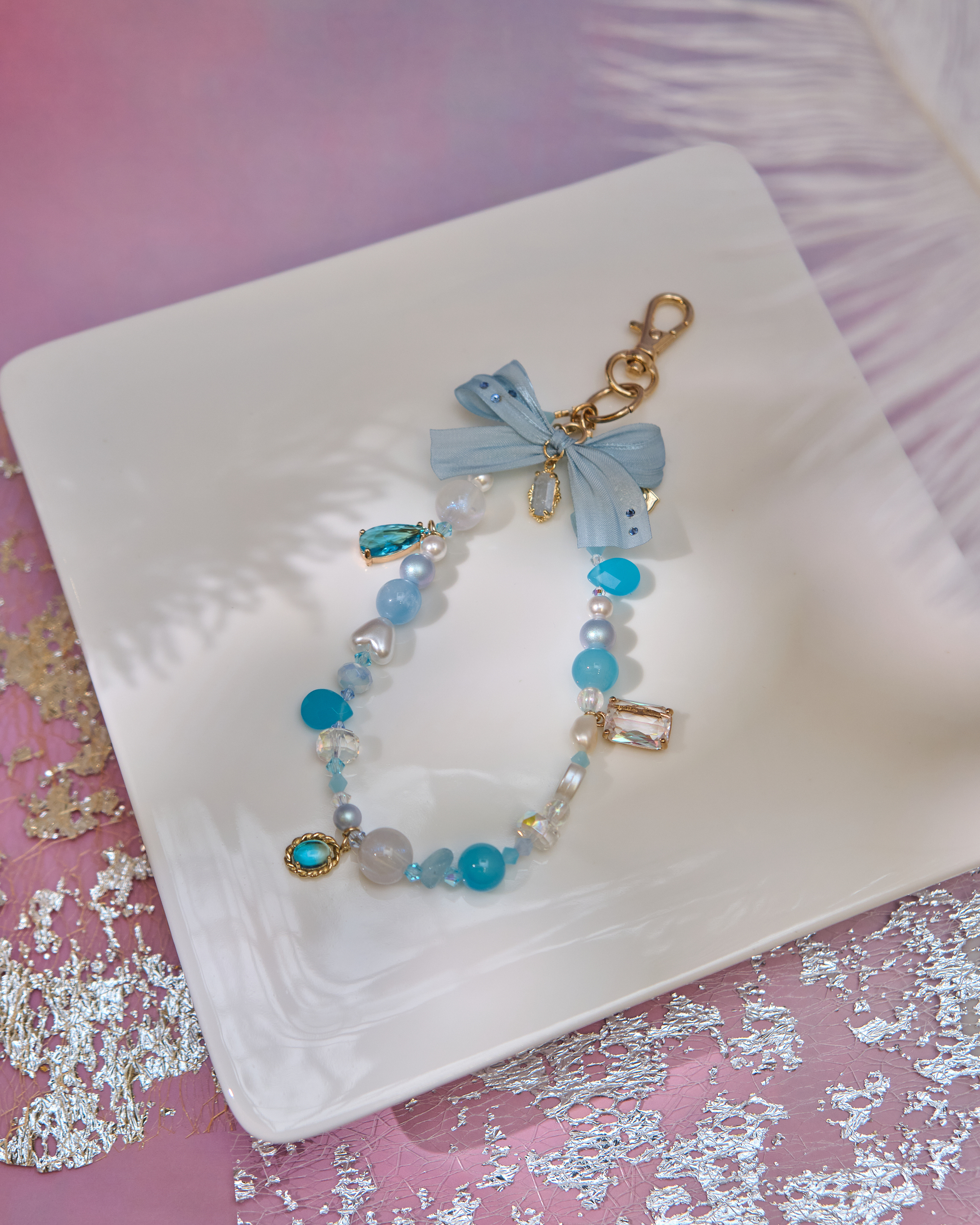 13003 Harajuku Resin Bead Short Phone Strap with Detachable Bow