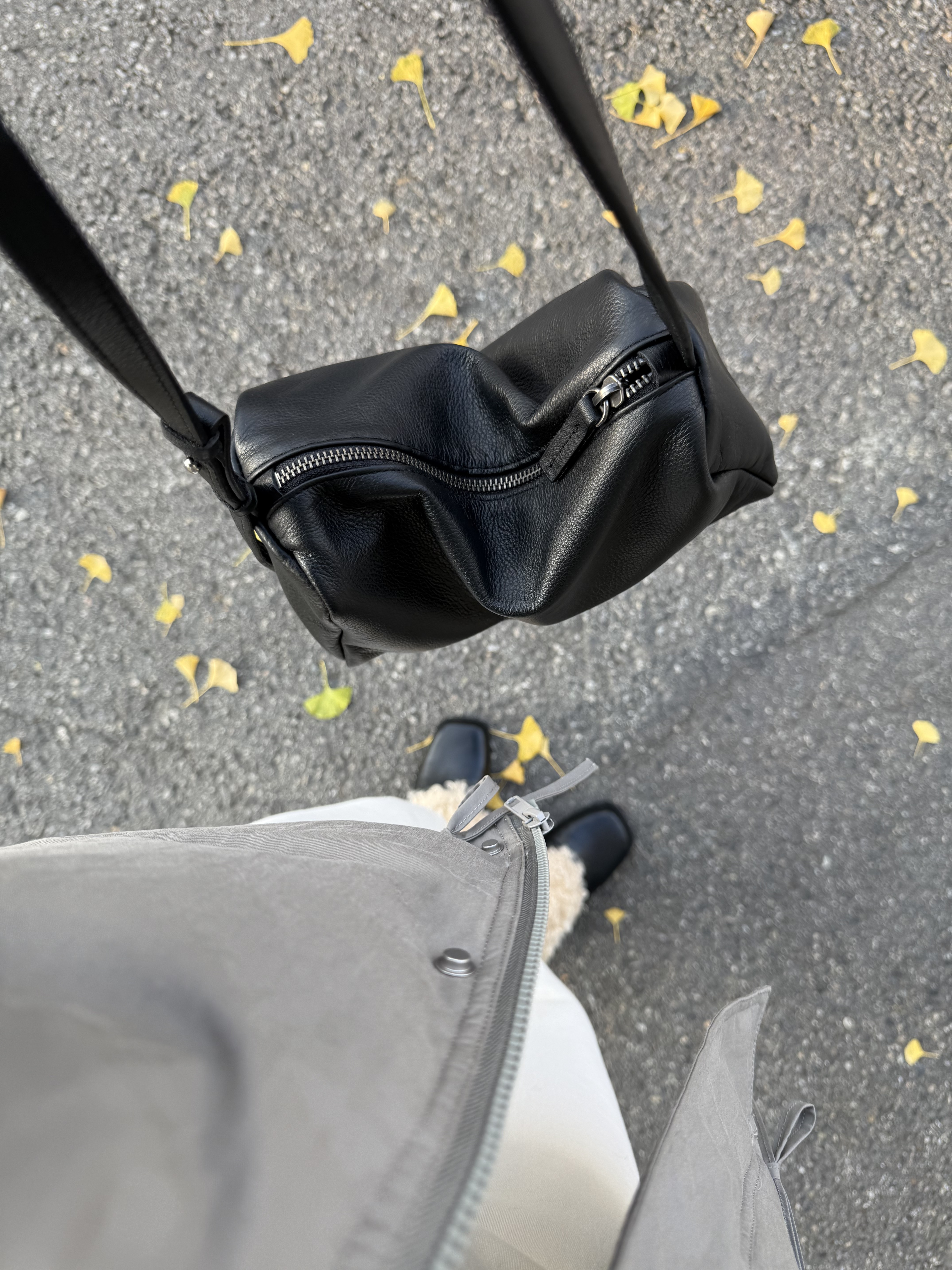 YKK植鞣牛皮方圓包/2色均碼/黑