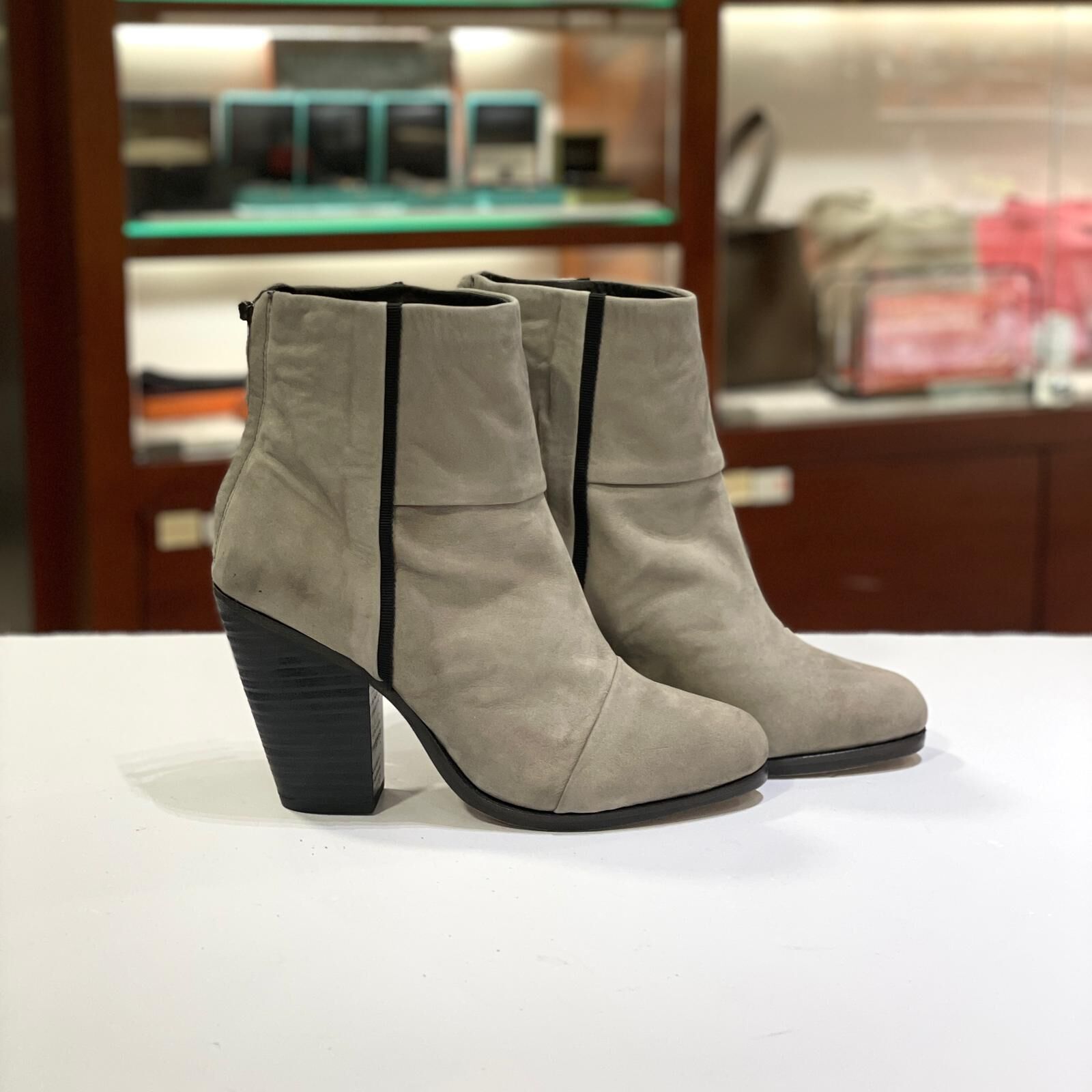 只有35碼~全球最抵!!! 全新RAG & BONE NEWBURY BOOTS 灰色麂皮高跟短靴 #BRAND NEW #香榭站正品