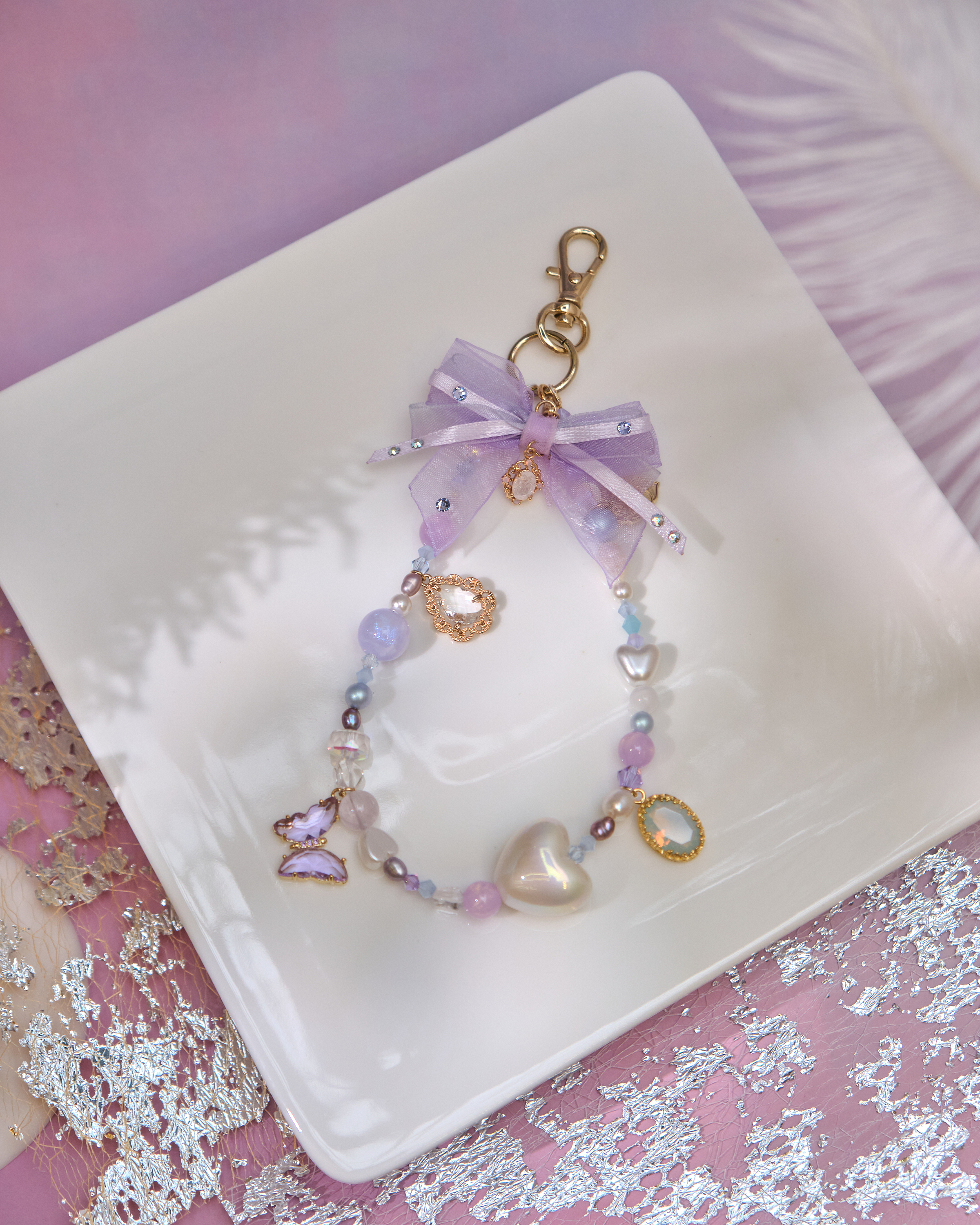 13000 Harajuku Resin Bead Short Phone Strap with Detachable Bow