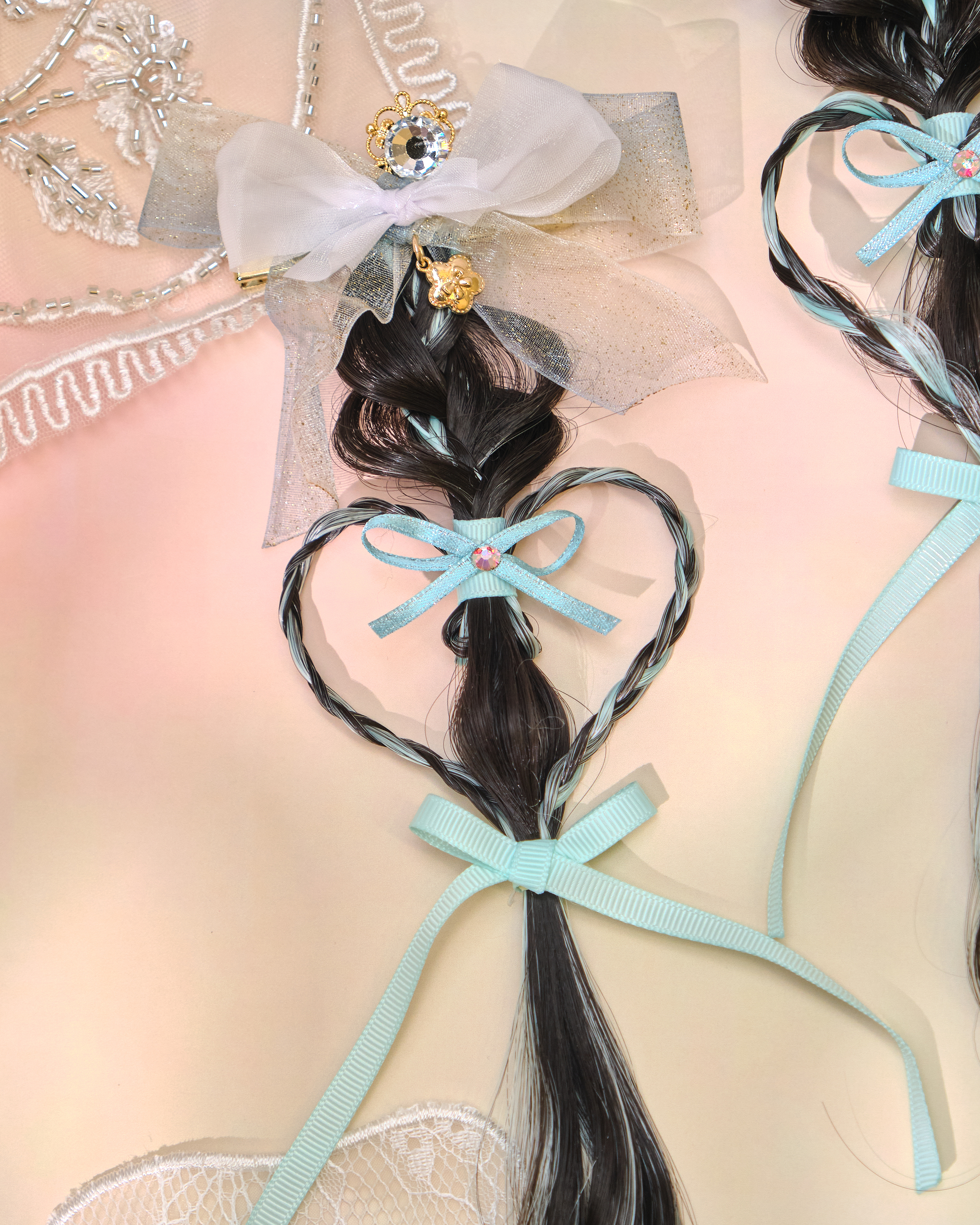 12990 Sweetheart Bow Heart-Ring Faux Braid Bill Clip Set