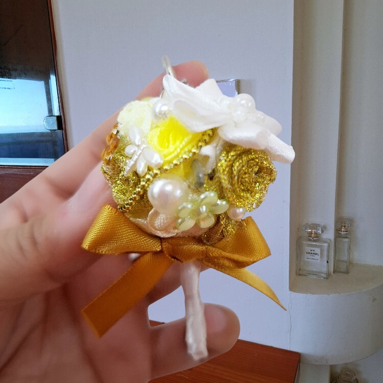 迷你珠寶捧花鑰匙圈金色捧花