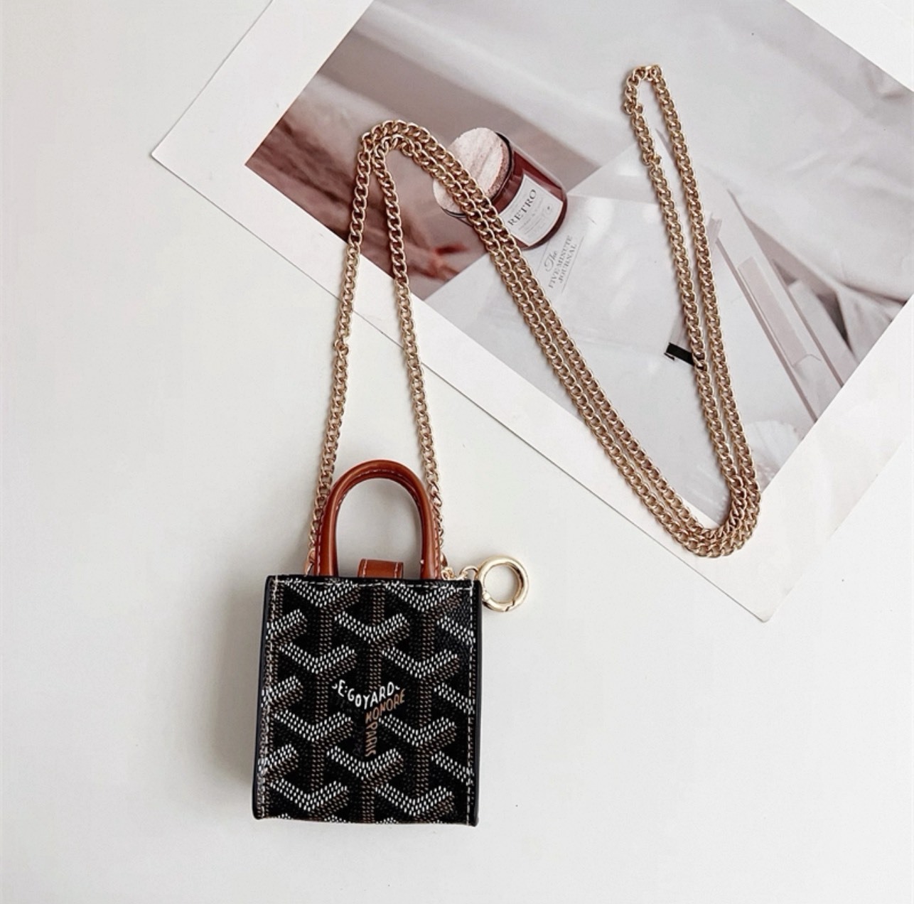 Air pods耳機包掛飾(附斜背鍊)