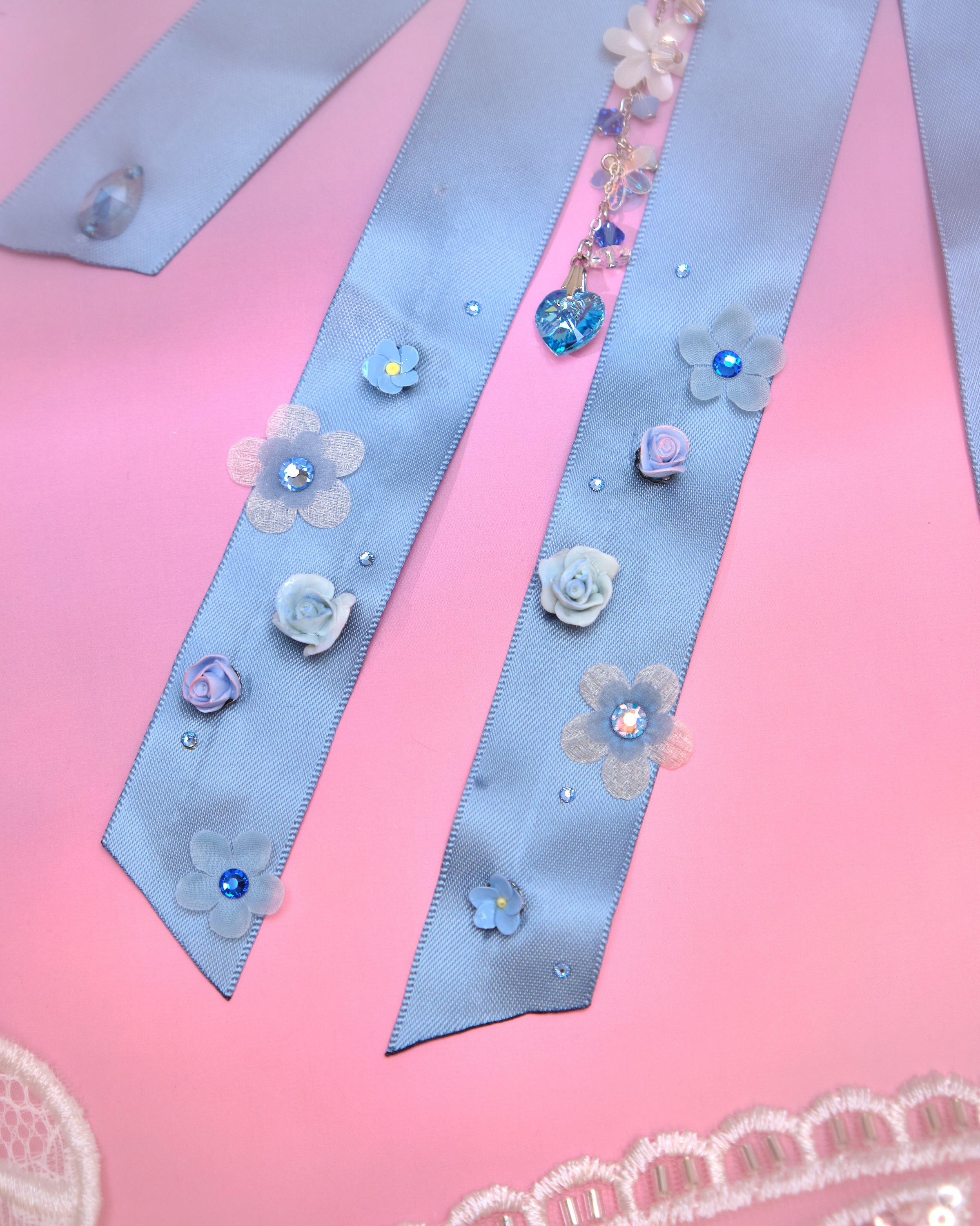 12959 Ribbon Blossom Whisper Hand-Sewn Sakura Clay Bow Bill Clip