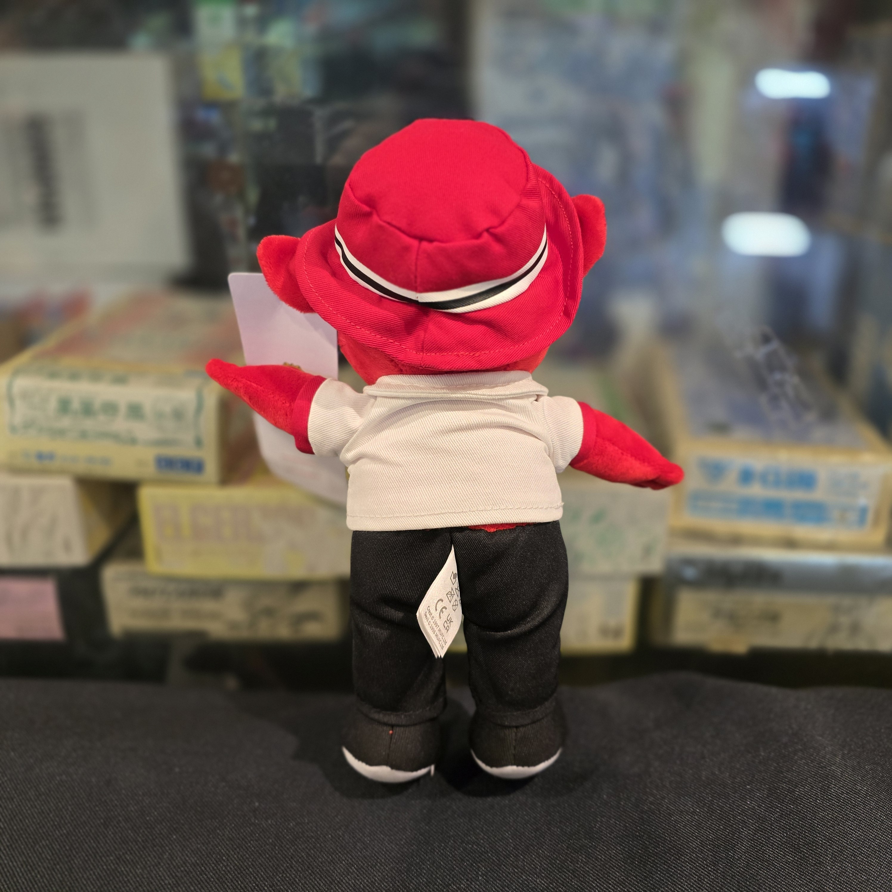 曼聯10吋吉祥物公仔 (紅帽白衫黑褲)