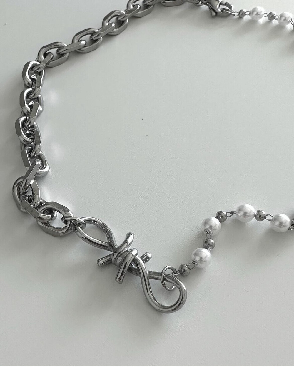 韓國 OFUSE wire pearl choker 綁結 珍珠 鎖骨練 項鍊