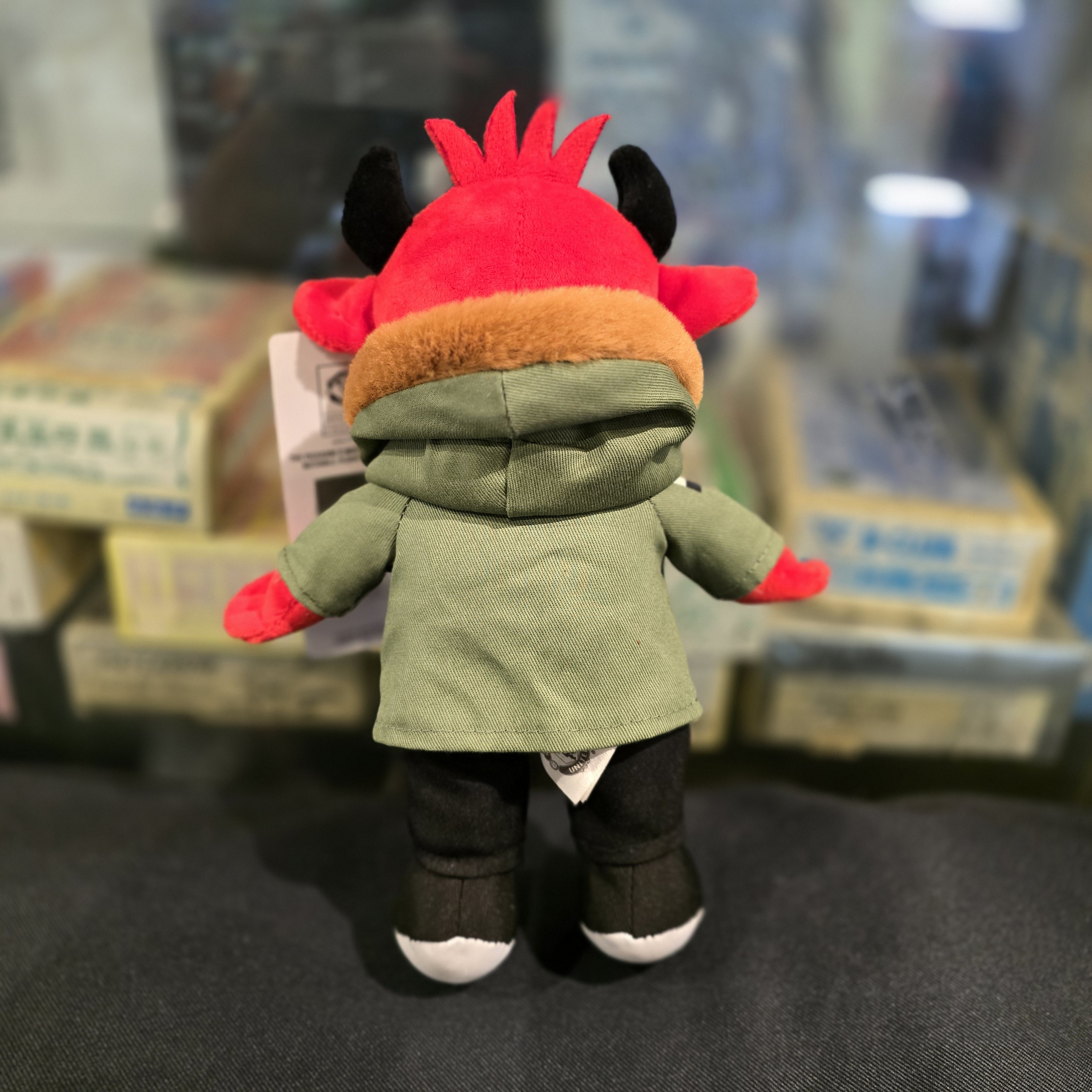 曼聯10吋吉祥物公仔 (軍綠色褸黑褲)