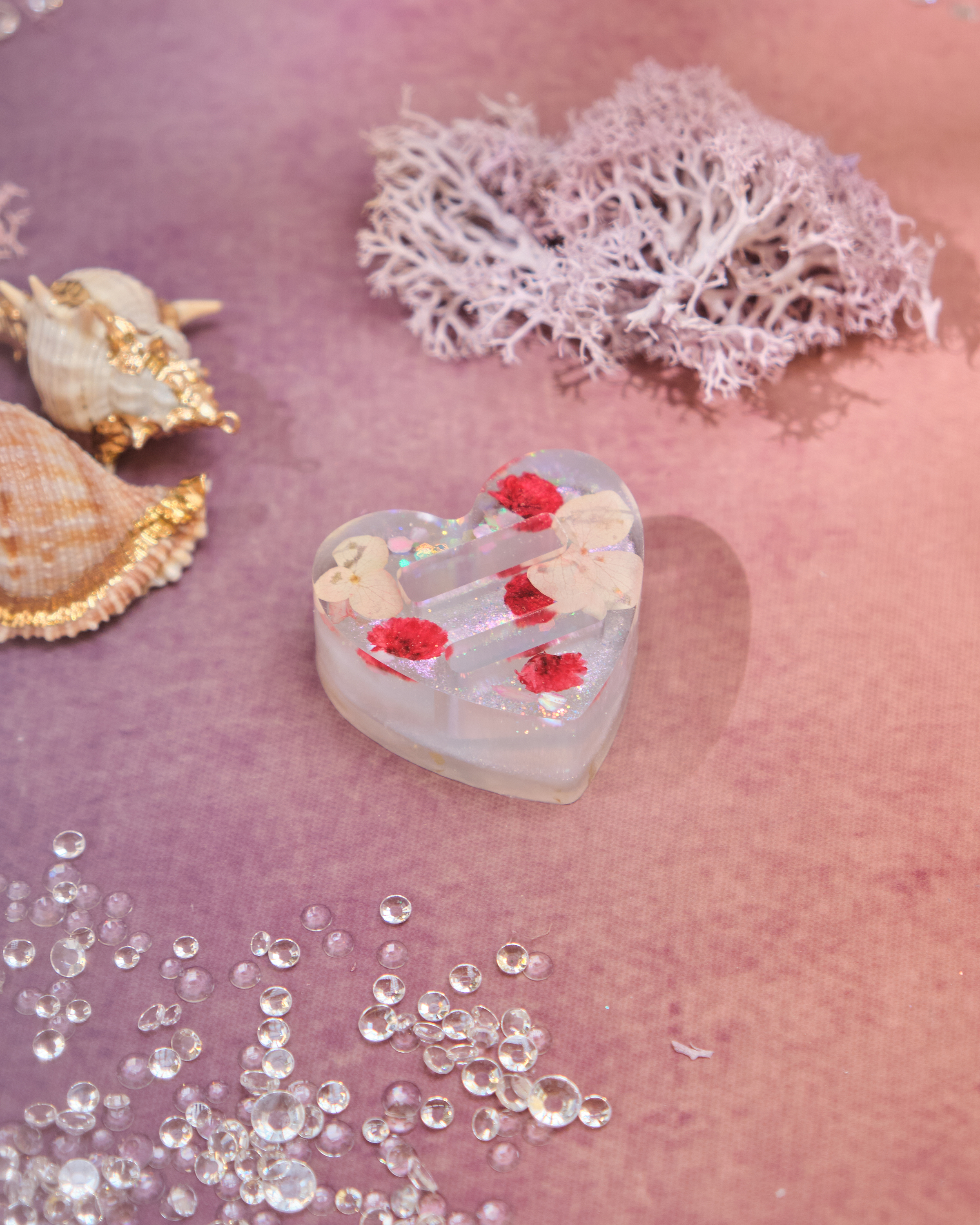 12925 Secret Garden Resin Ring Holder