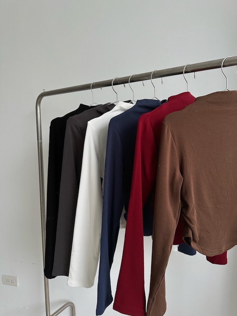 再也不怕冷側抓皺小立領內刷毛上衣