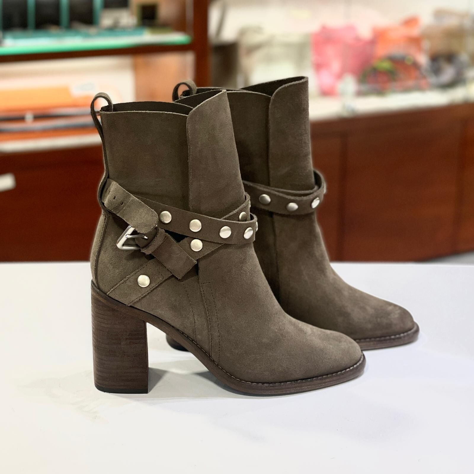 只有35碼~超級筍價!!! 95%NEW二手SEE BY CHLOE BOOTS, 深灰色麂皮中靴 #香榭站正品